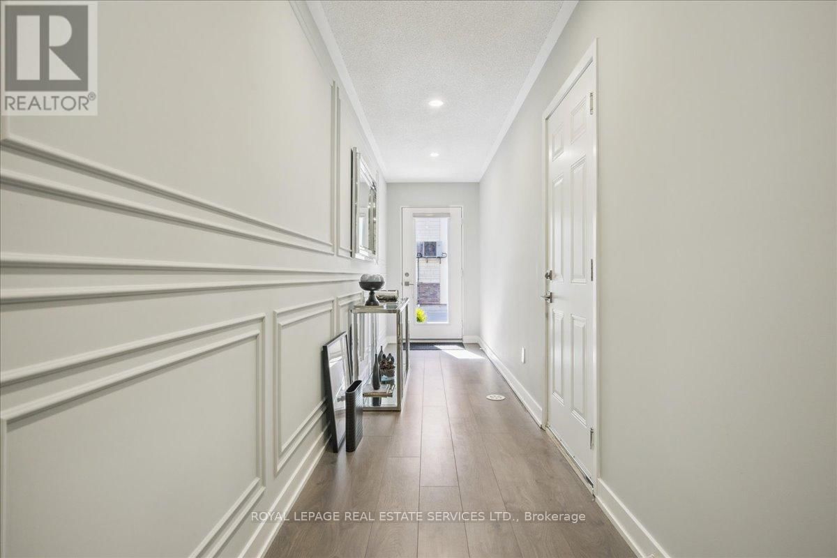 61 - 1121 COOKE BOULEVARD Image 4