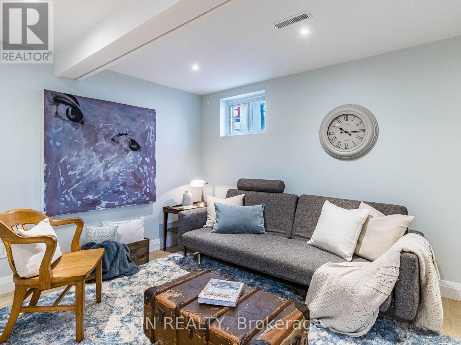 27 FINCHLEY CRESCENT Image 24