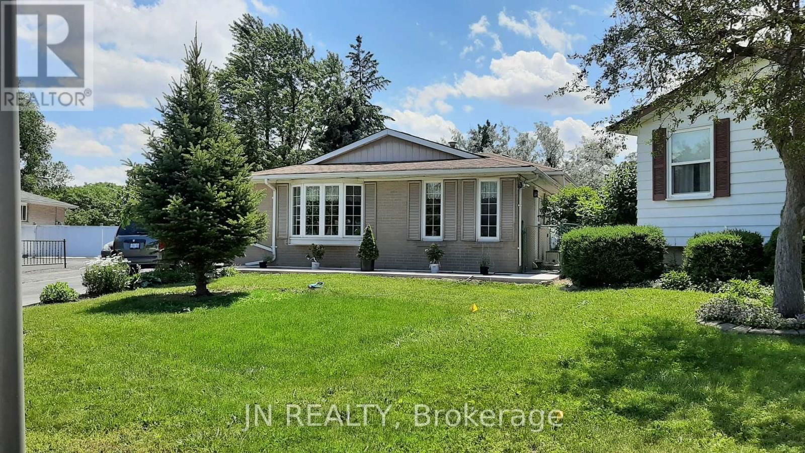 27 FINCHLEY CRESCENT Image 3