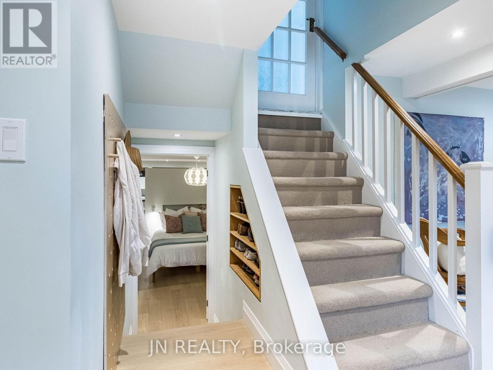 27 FINCHLEY CRESCENT Image 32