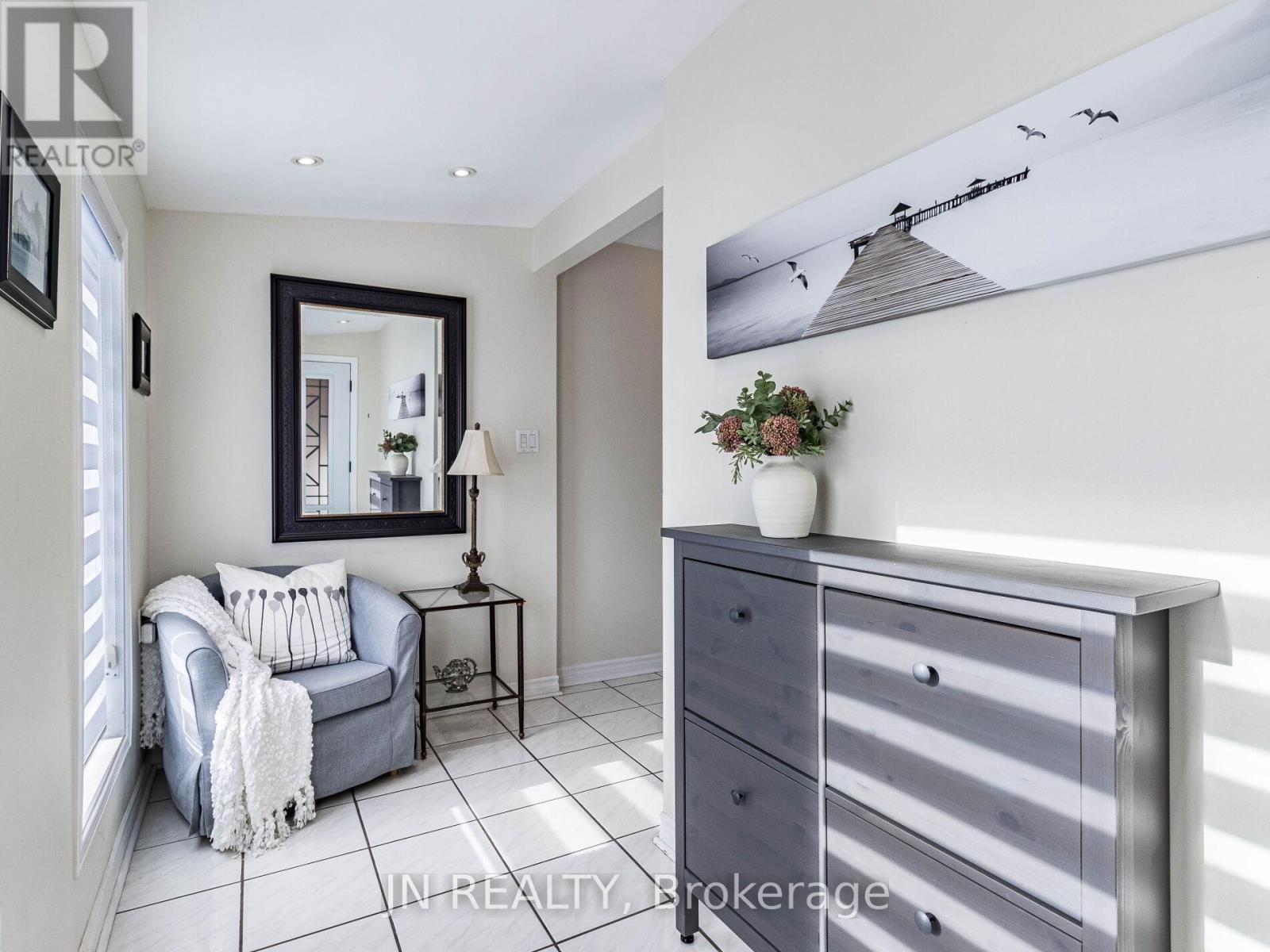 27 FINCHLEY CRESCENT Image 4