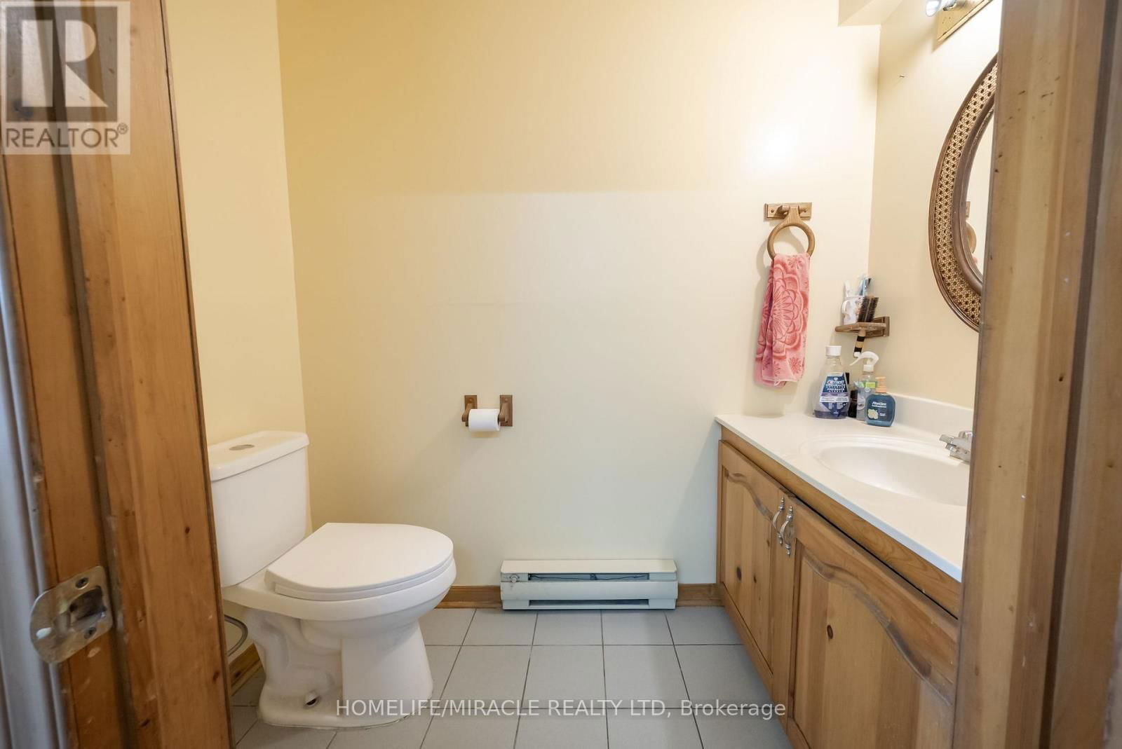 22 - 18 REGAN ROAD Image 12