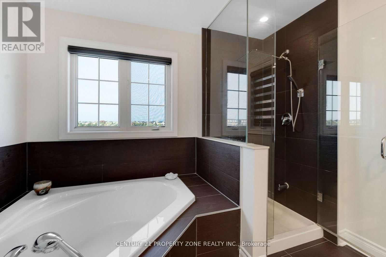37 ALISTER DRIVE Image 23