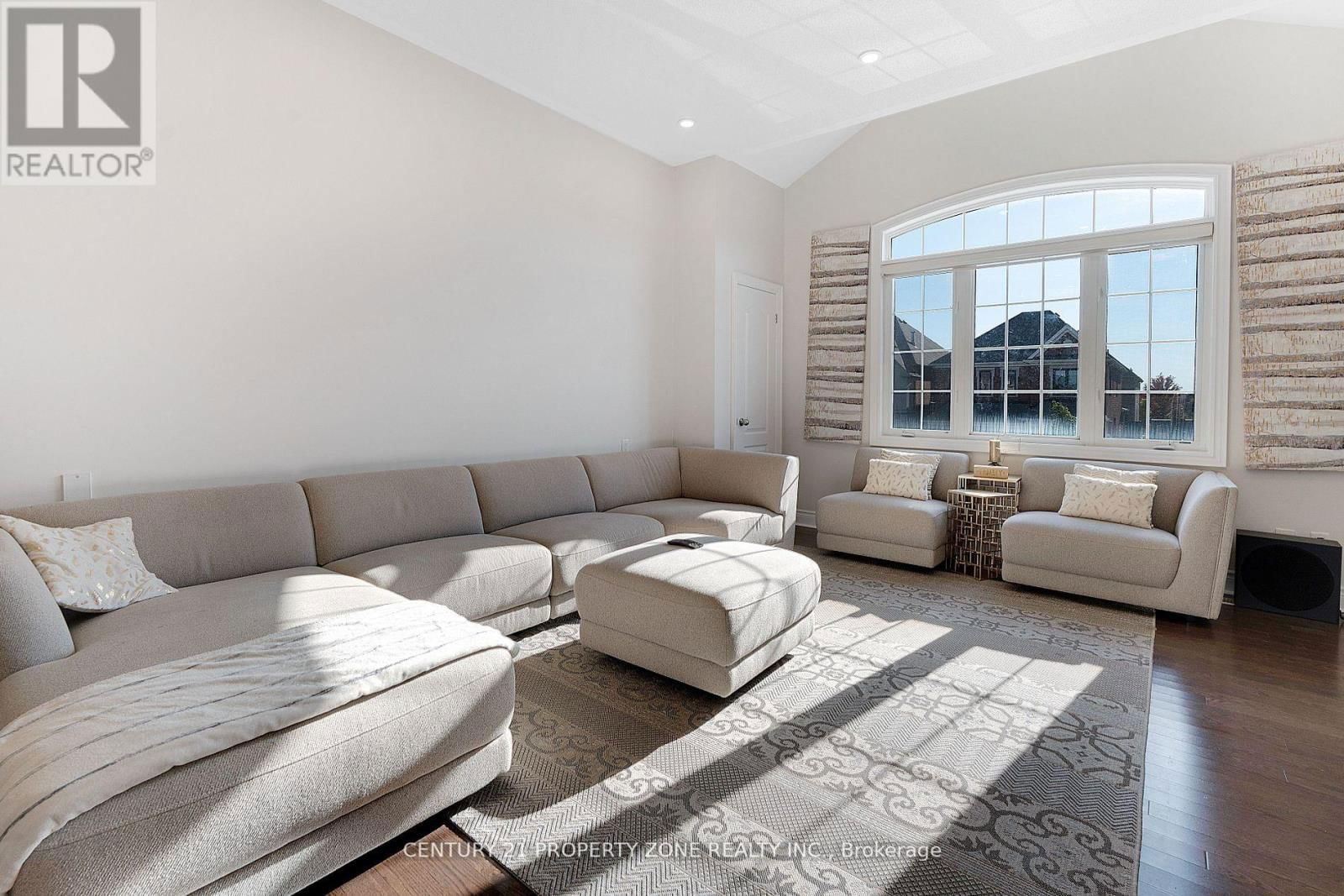 37 ALISTER DRIVE Image 24