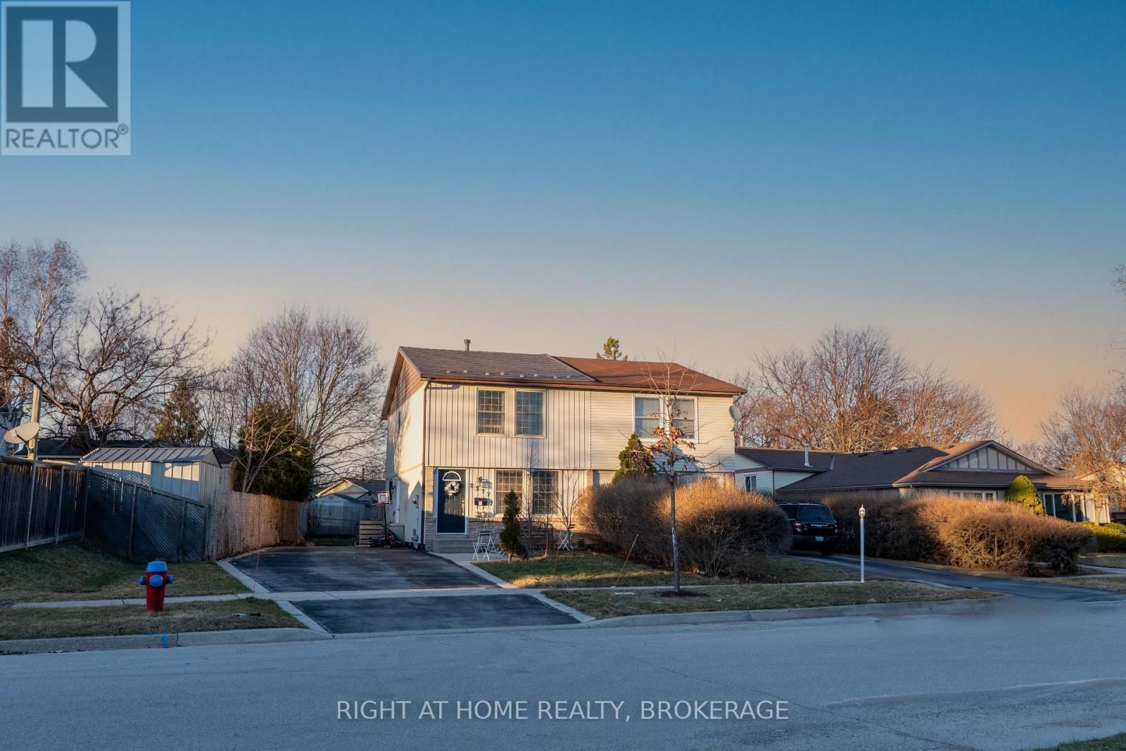 2377 HOLYHEAD DRIVE Image 12