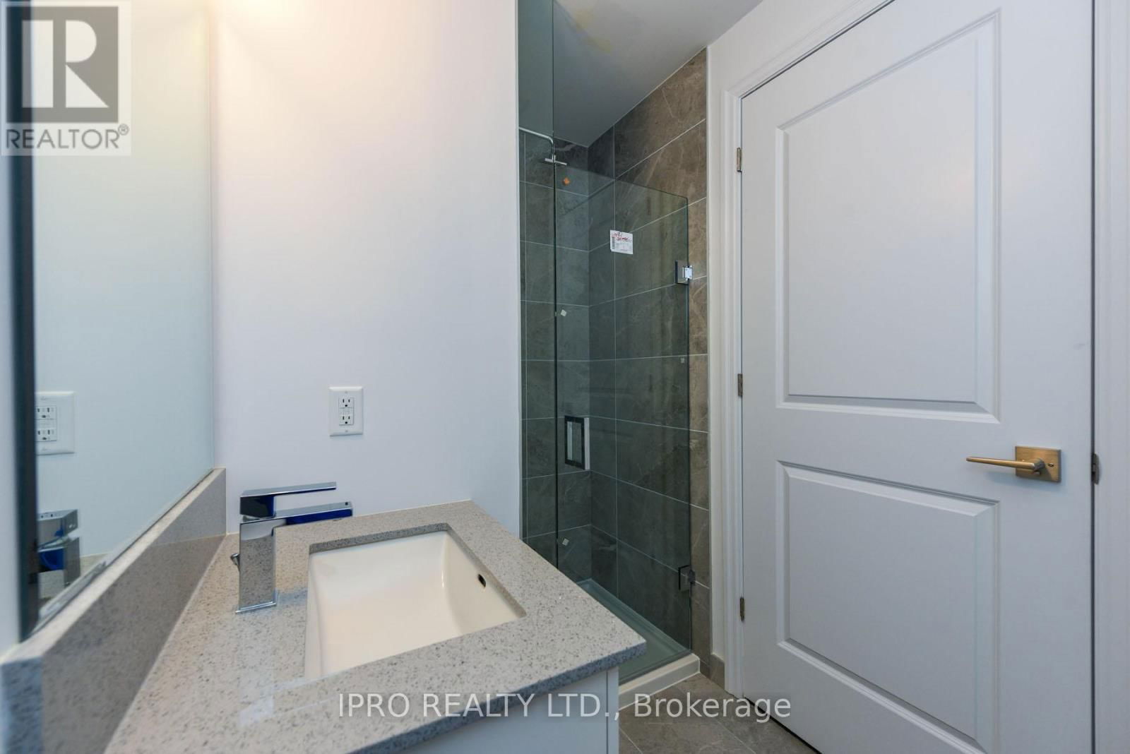 3504 - 30 ELM DRIVE WEST Image 9