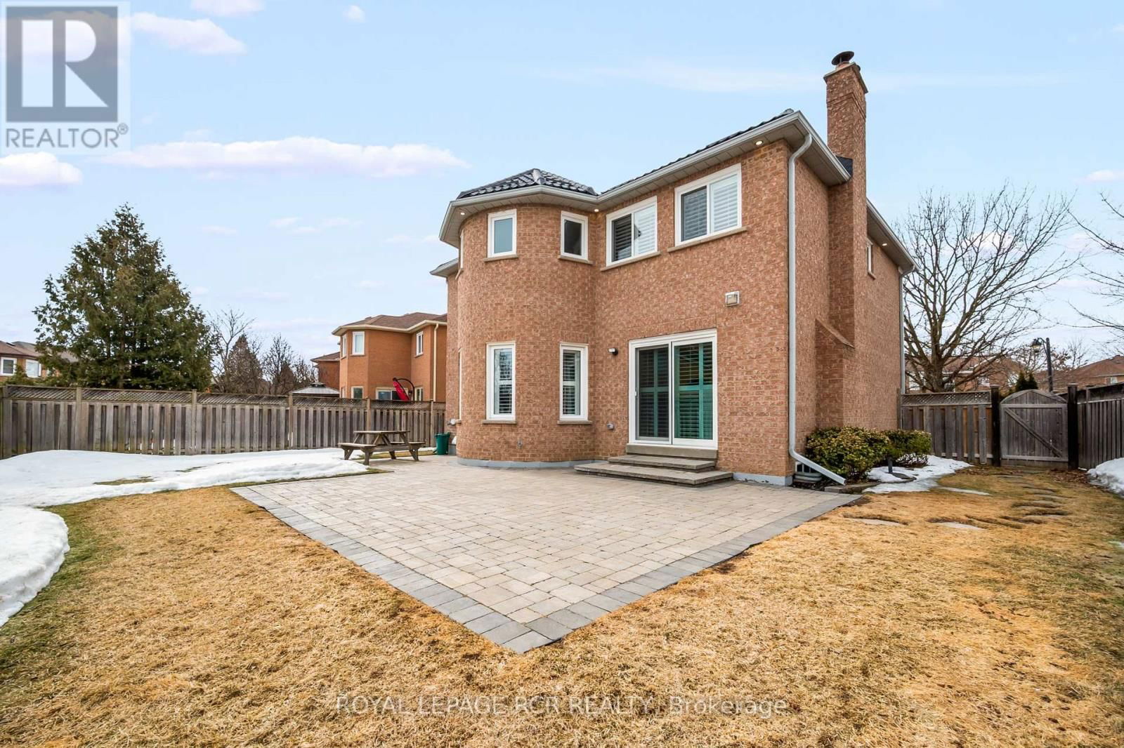 37 HUTTON CRESCENT Image 40