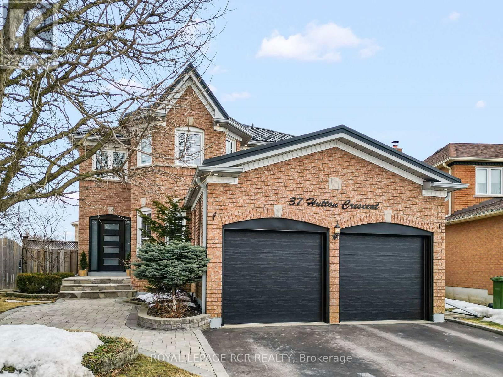 37 HUTTON CRESCENT Image 43