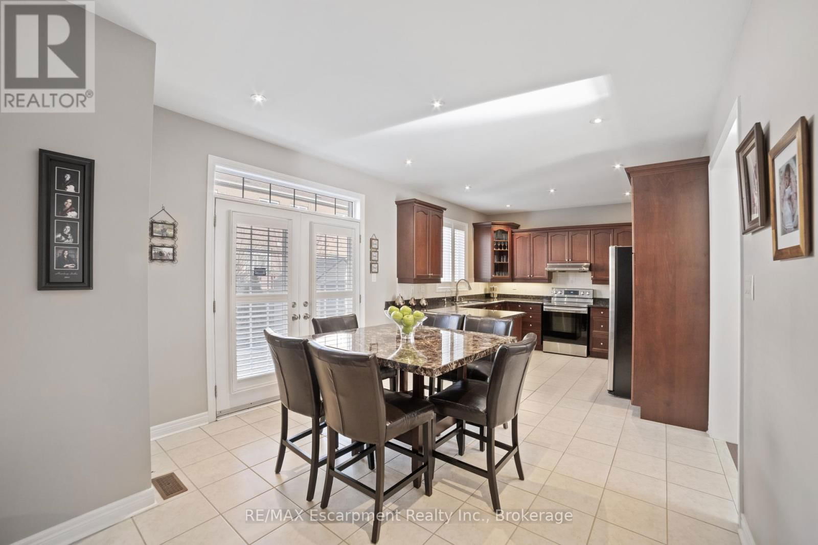 18 COOPERAGE STREET Image 13