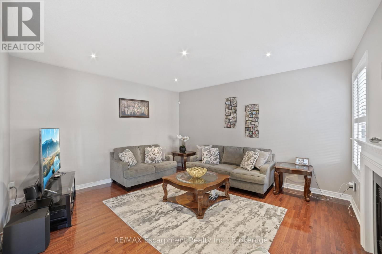 18 COOPERAGE STREET Image 17