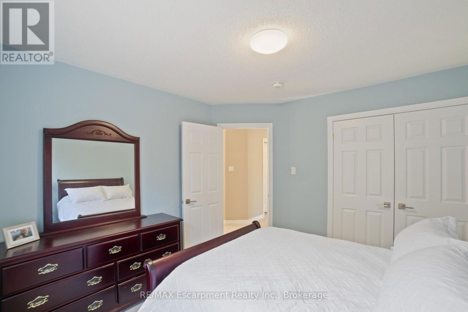 18 COOPERAGE STREET Image 24
