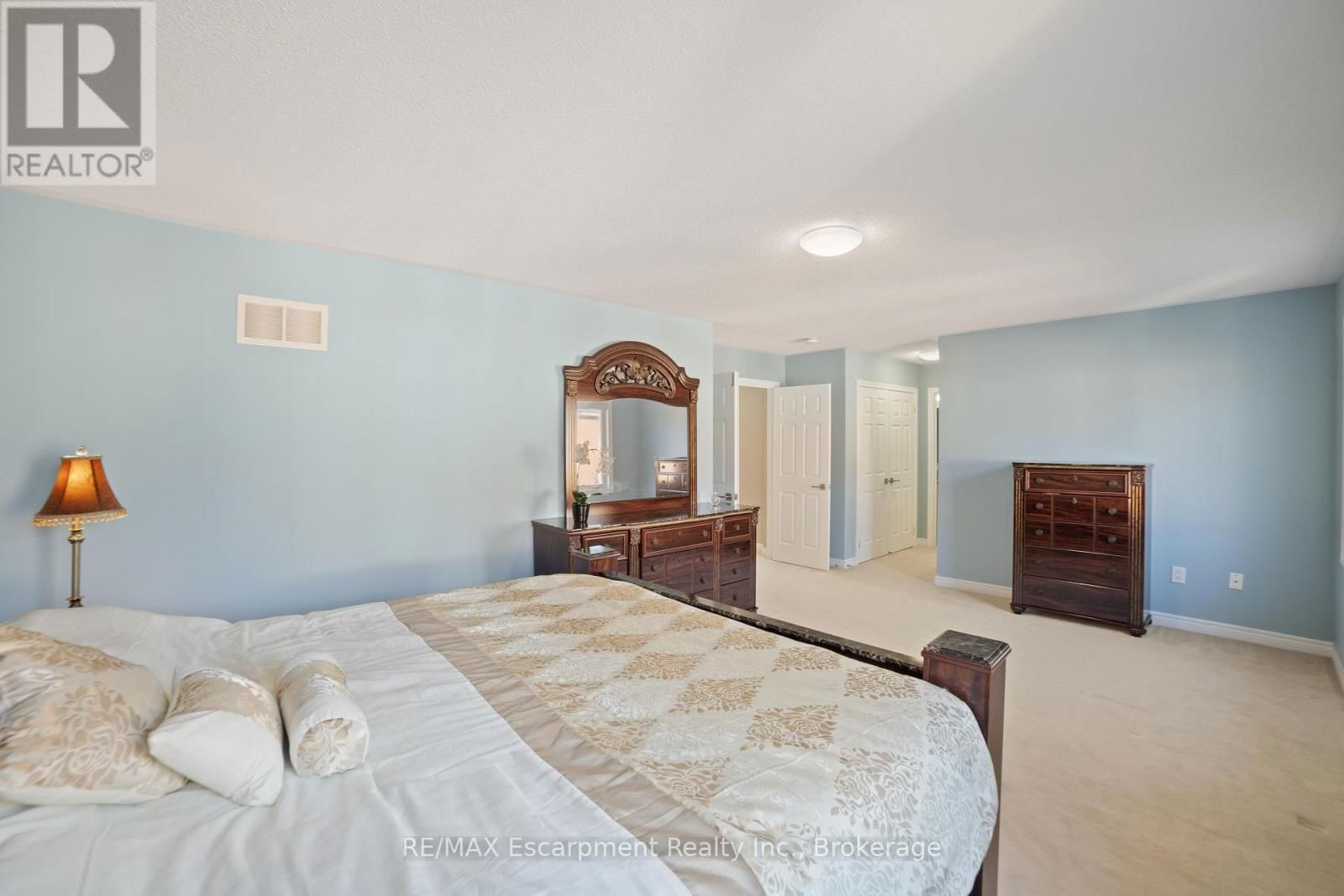 18 COOPERAGE STREET Image 27