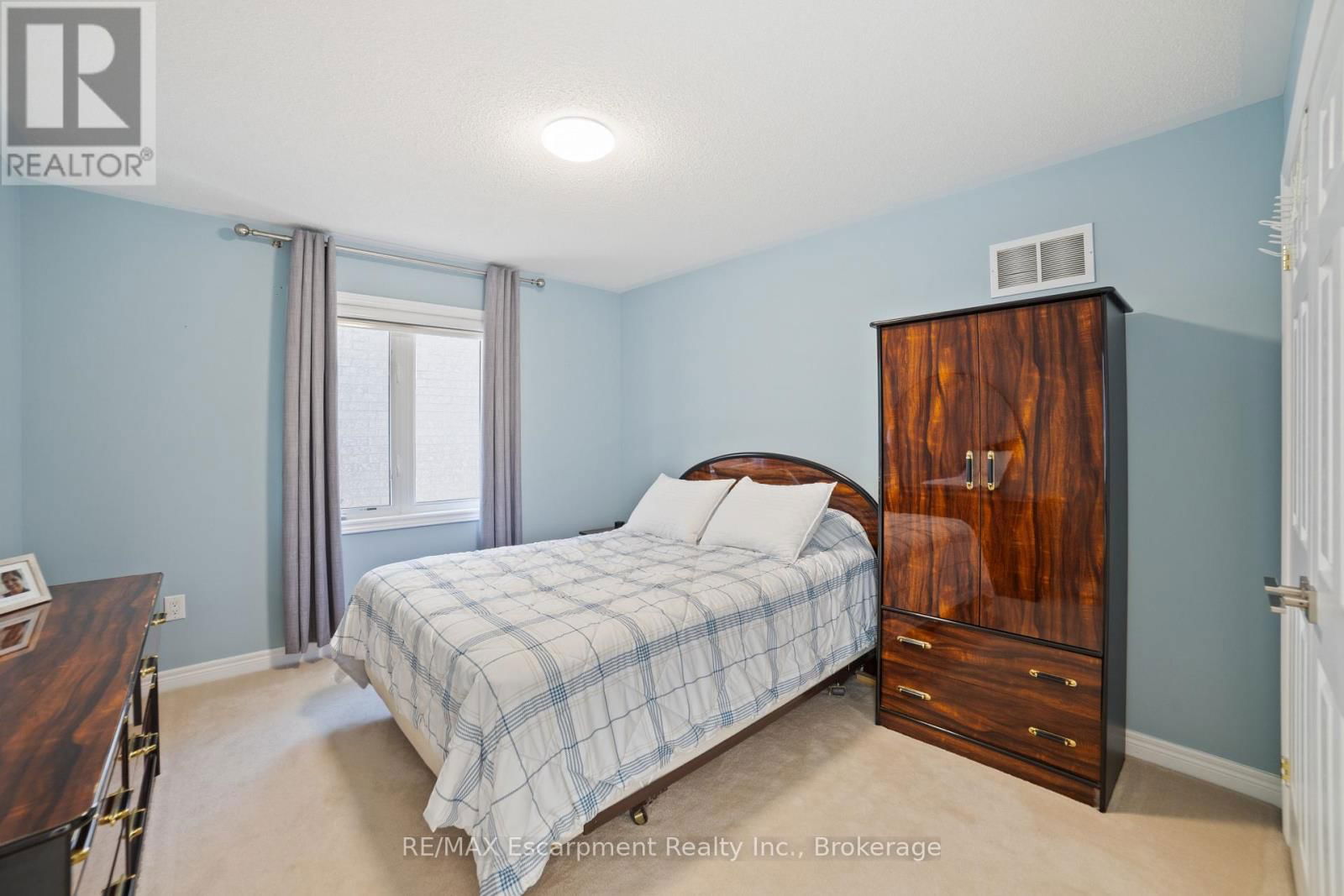 18 COOPERAGE STREET Image 30