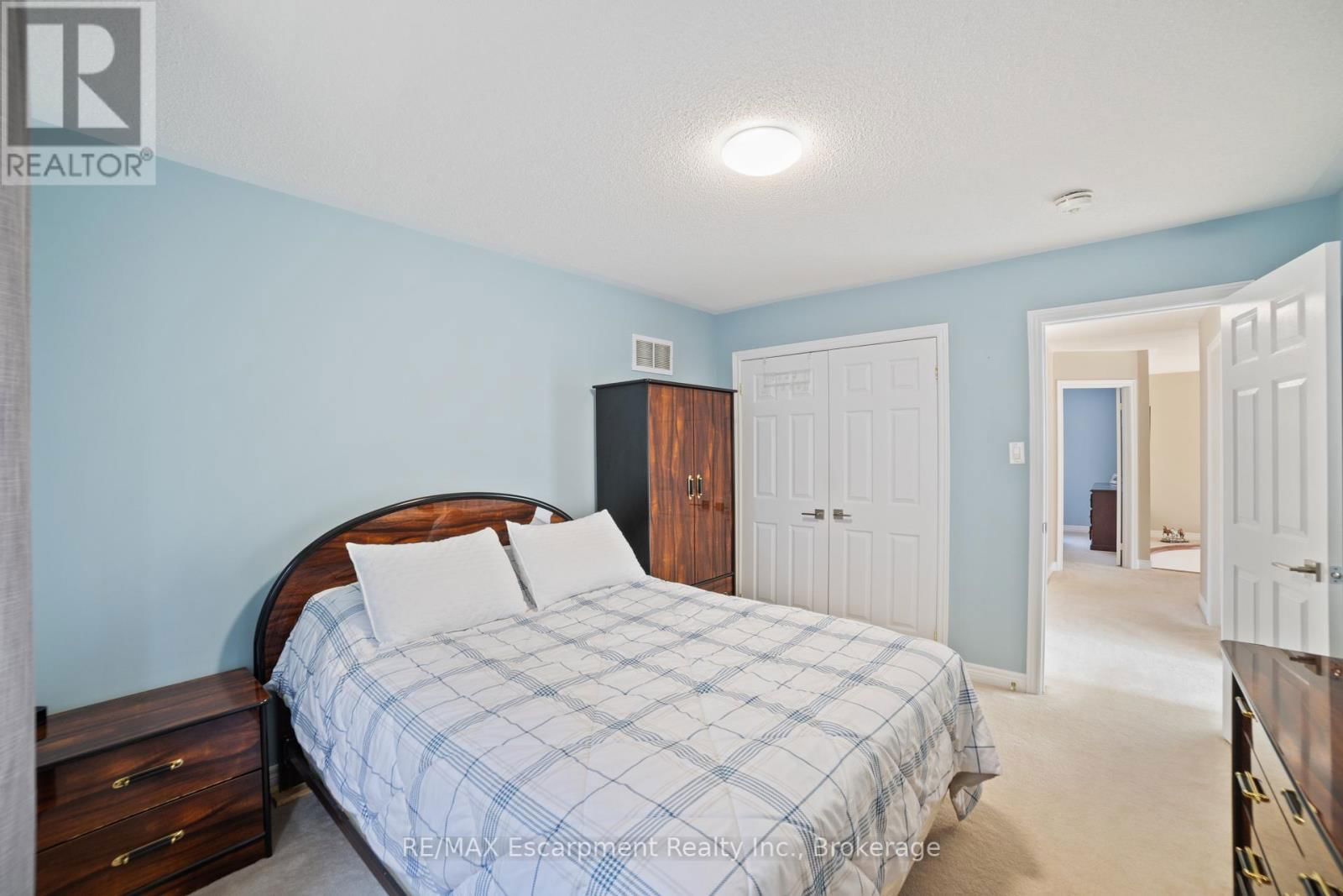 18 COOPERAGE STREET Image 31
