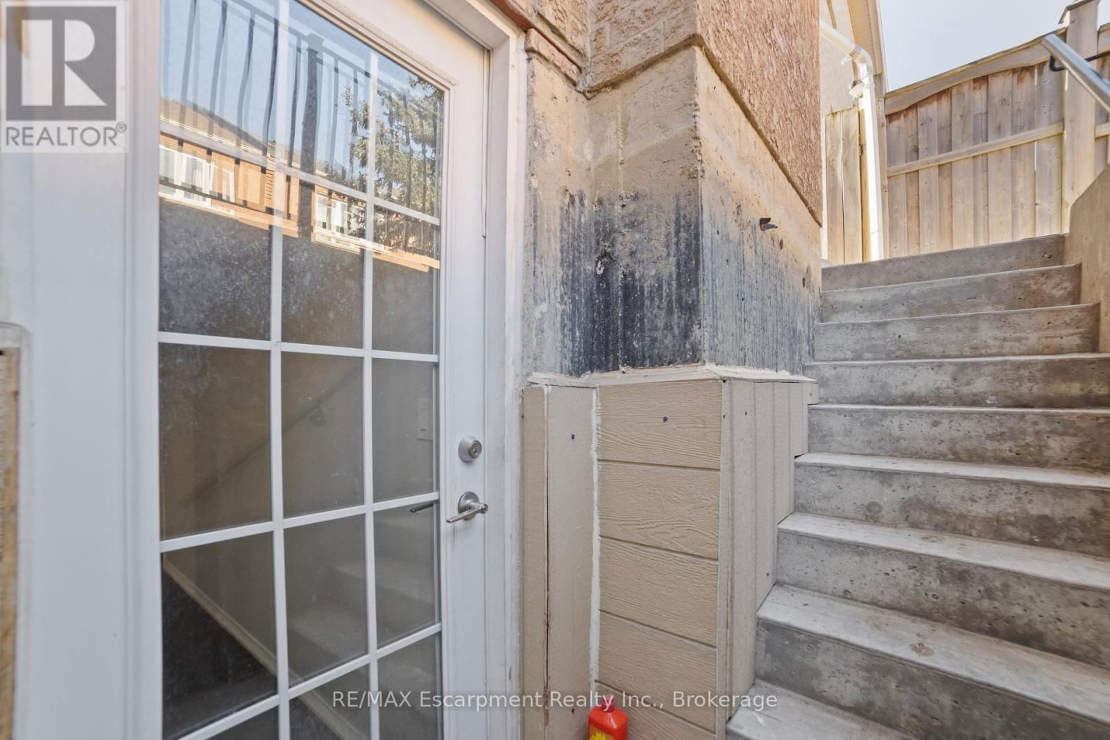 18 COOPERAGE STREET Image 38