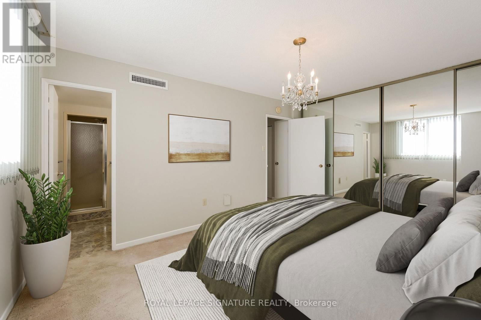 907 - 812 BURNHAMTHORPE ROAD Image 10