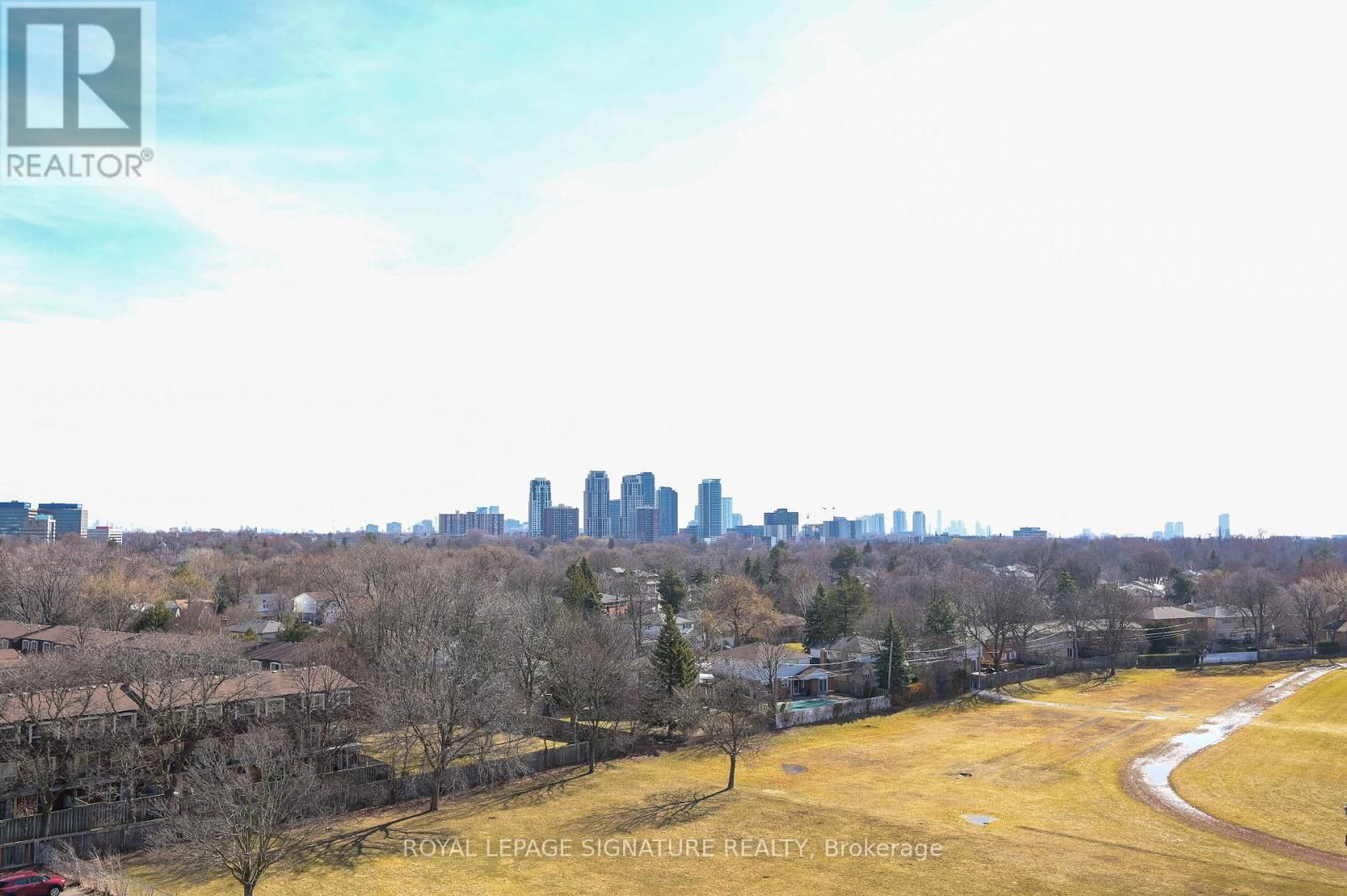 907 - 812 BURNHAMTHORPE ROAD Image 21