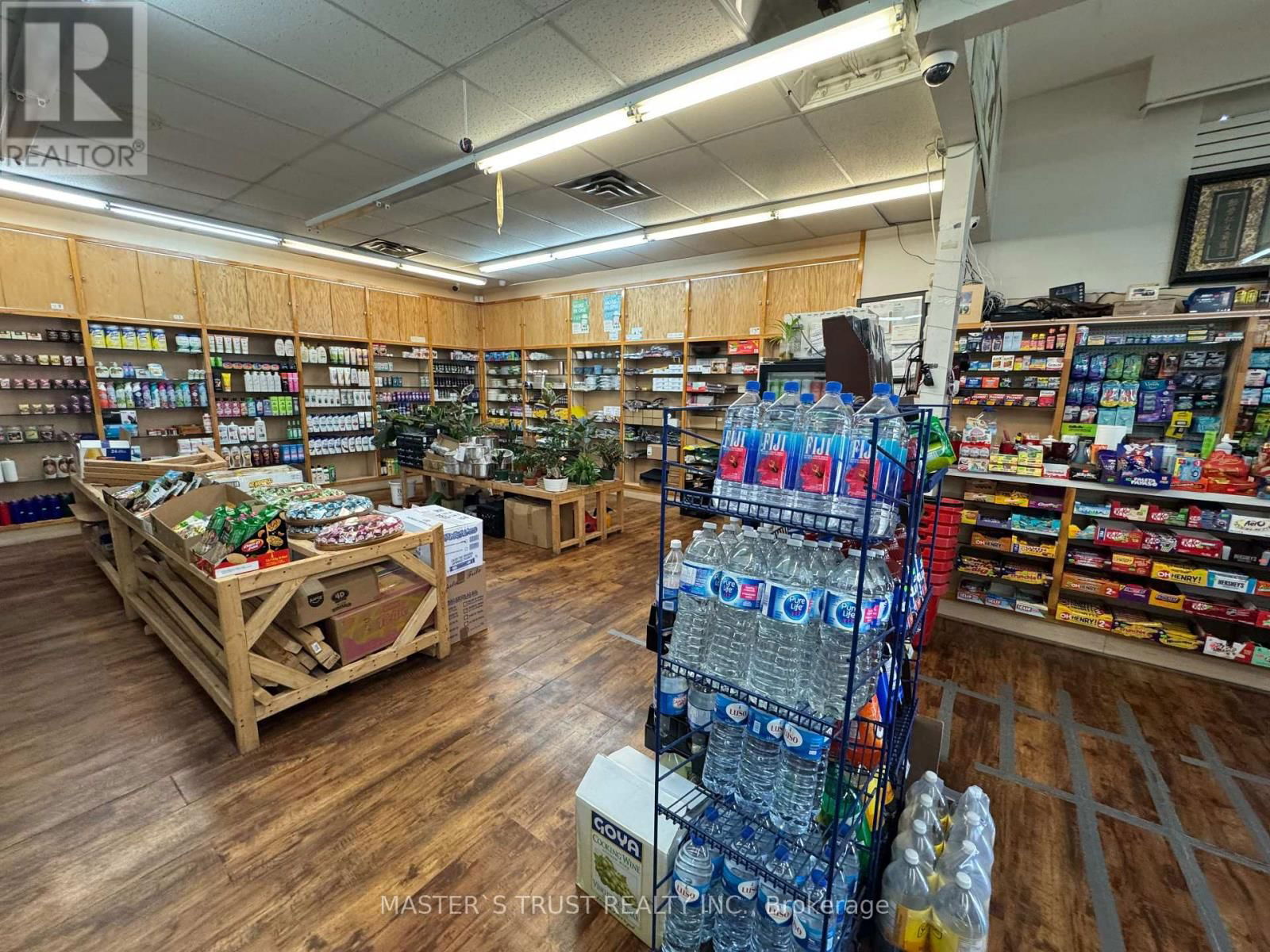 419 ROGERS ROAD Image 5