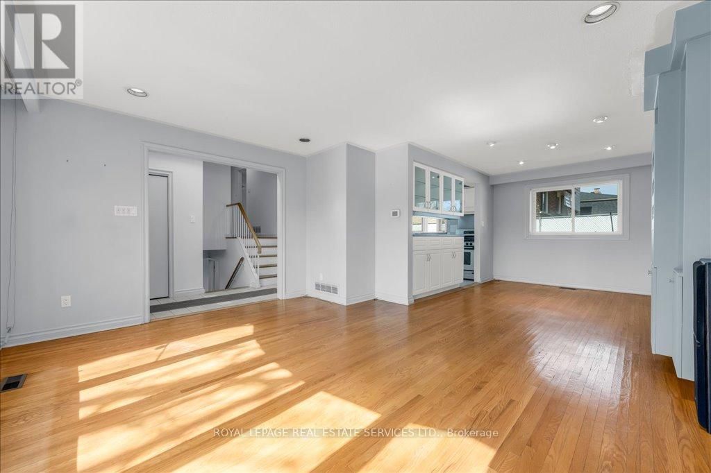 525 SEYMOUR DRIVE Image 11