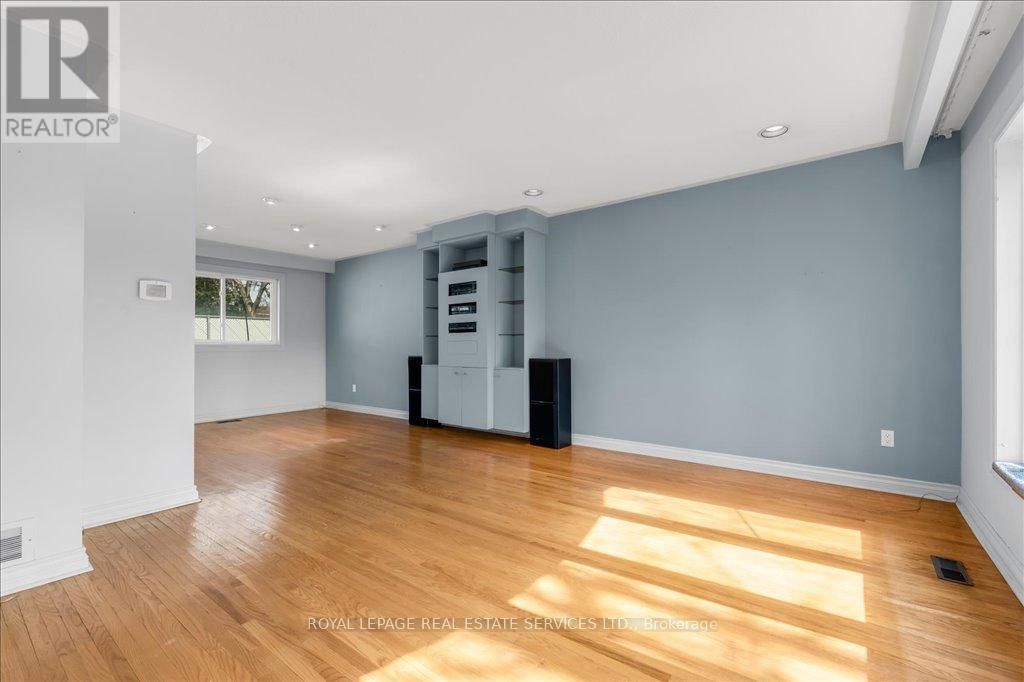 525 SEYMOUR DRIVE Image 12