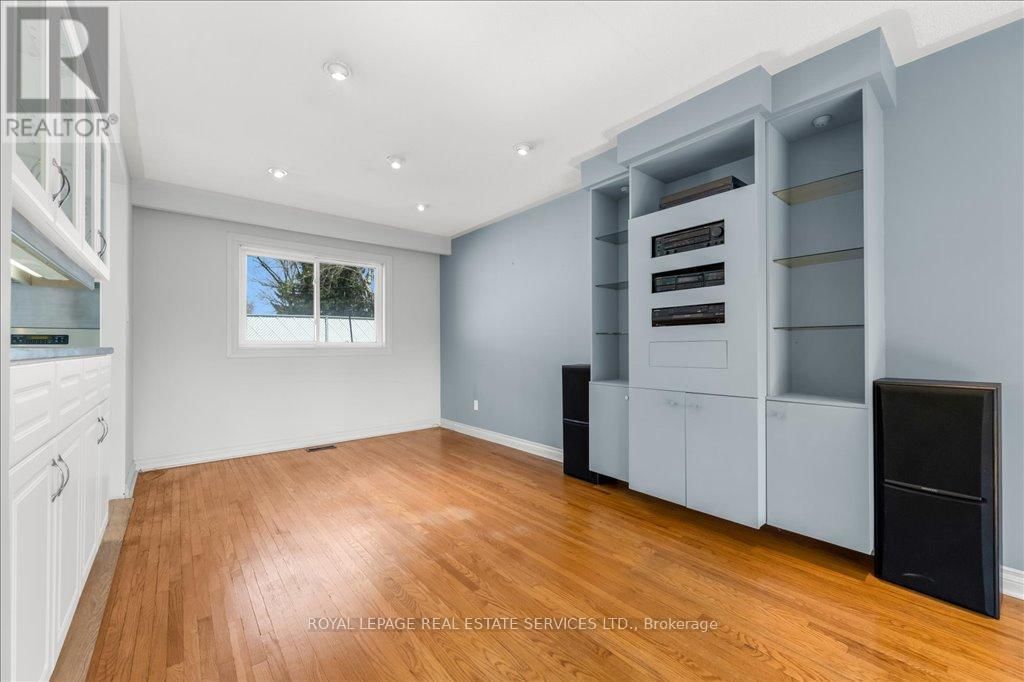 525 SEYMOUR DRIVE Image 14