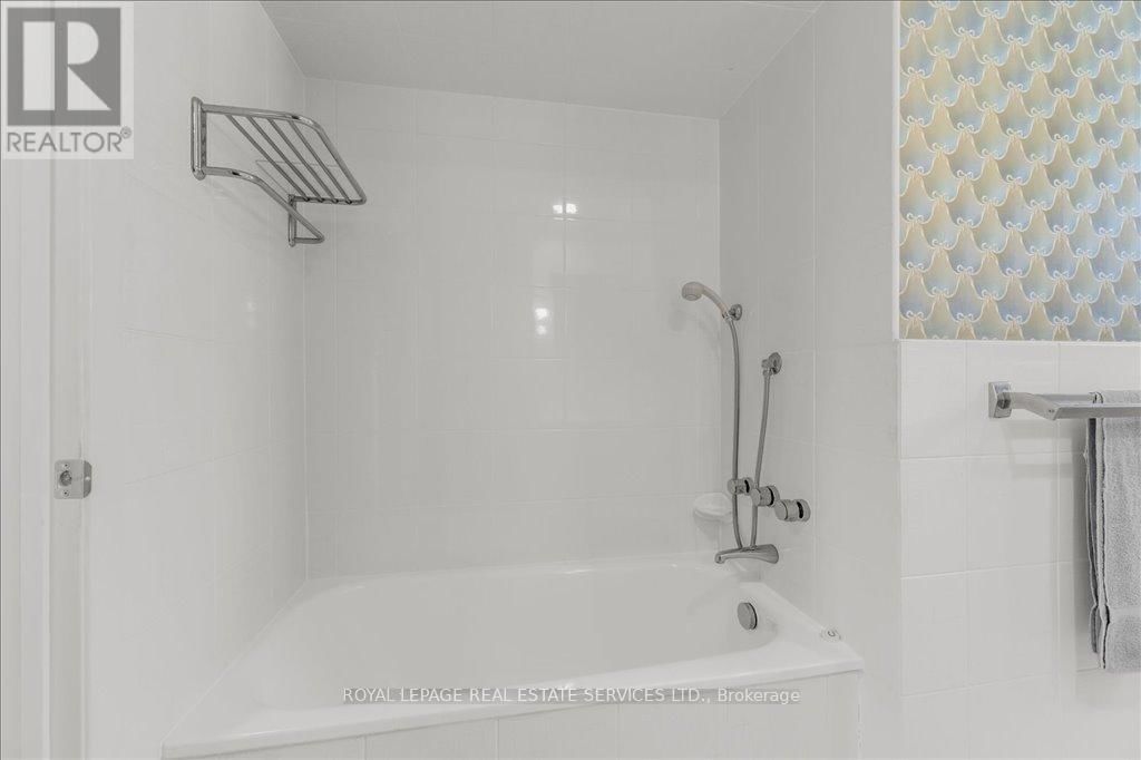 525 SEYMOUR DRIVE Image 19
