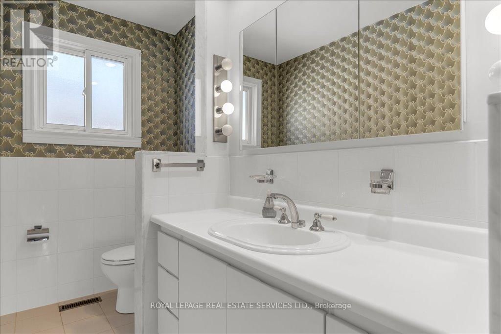 525 SEYMOUR DRIVE Image 20