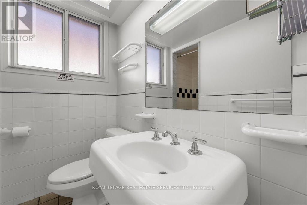525 SEYMOUR DRIVE Image 27