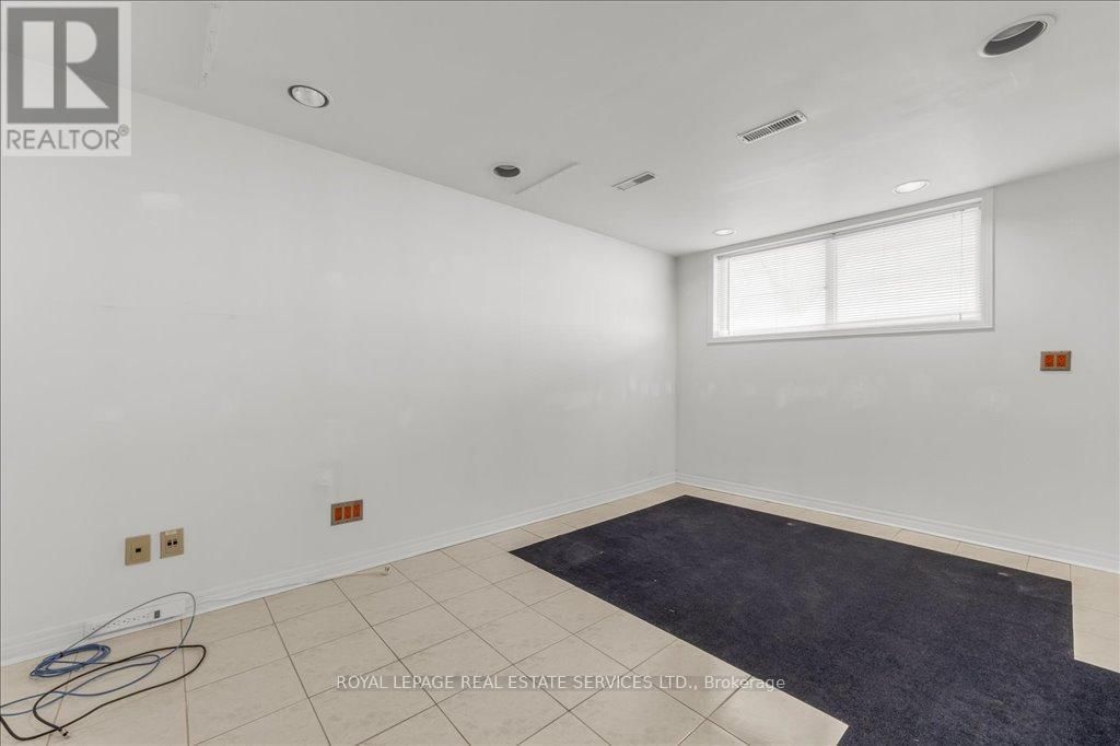 525 SEYMOUR DRIVE Image 29