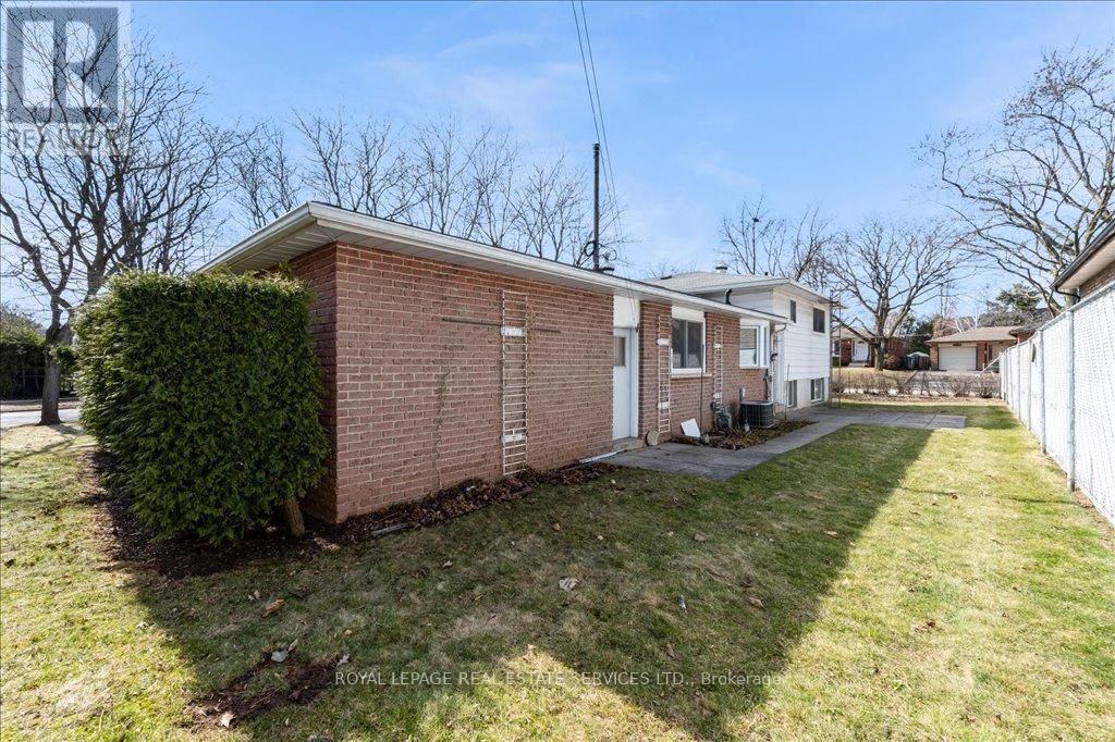 525 SEYMOUR DRIVE Image 32