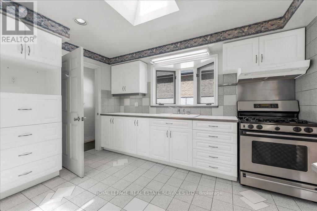 525 SEYMOUR DRIVE Image 8