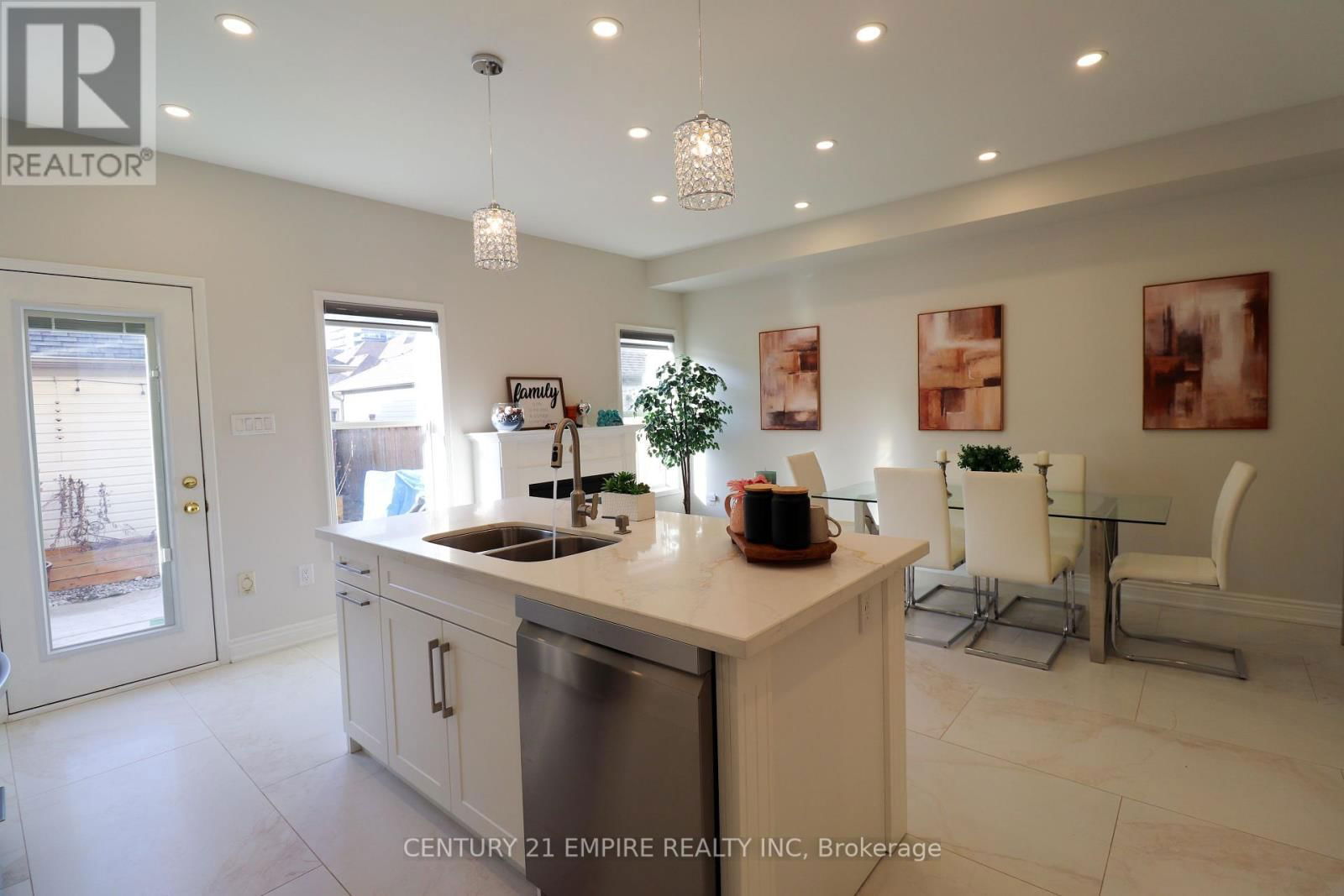 263 GATWICK DRIVE Image 14
