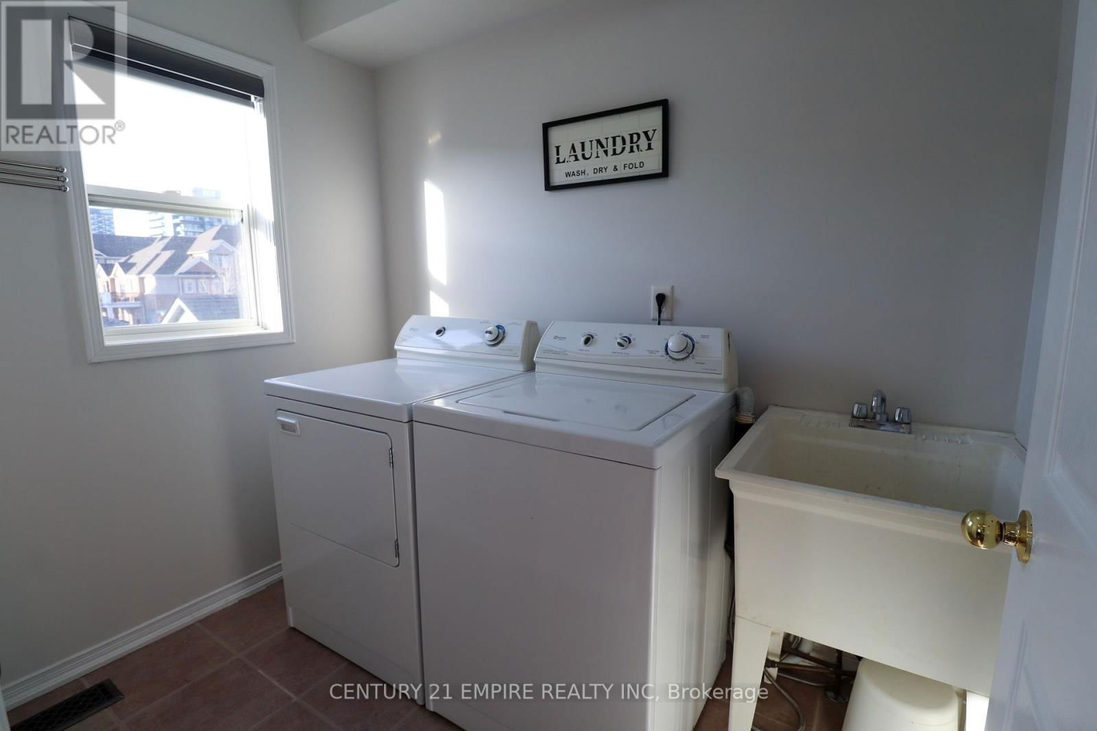 263 GATWICK DRIVE Image 19
