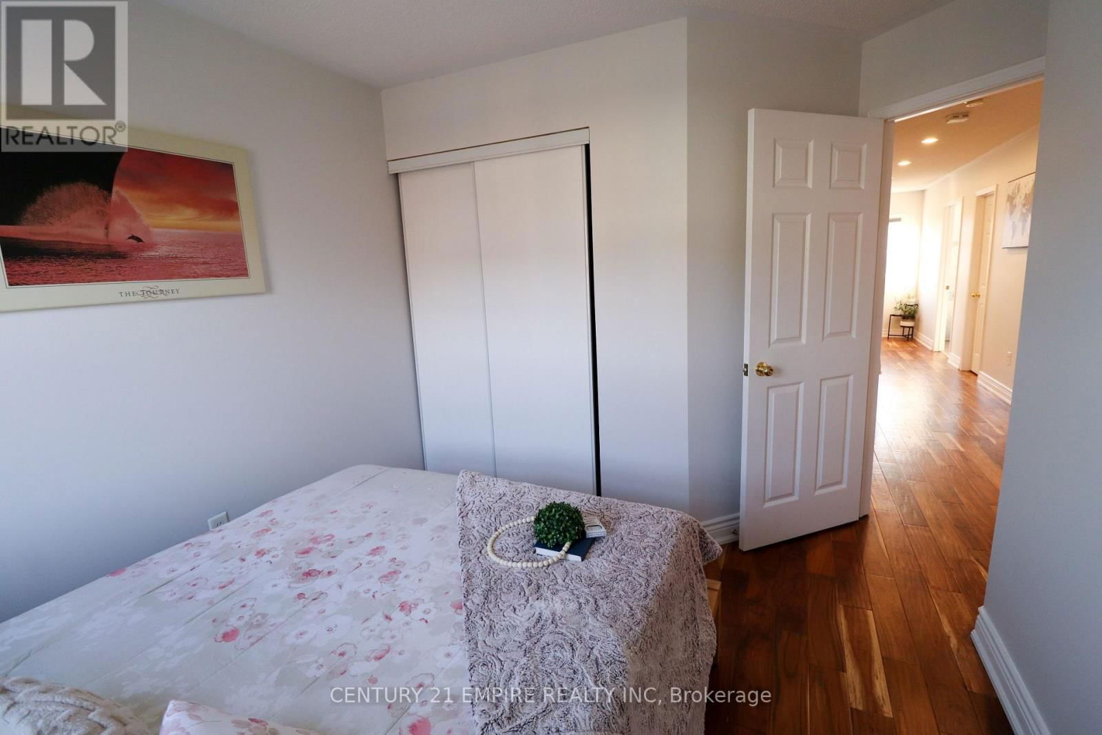 263 GATWICK DRIVE Image 21