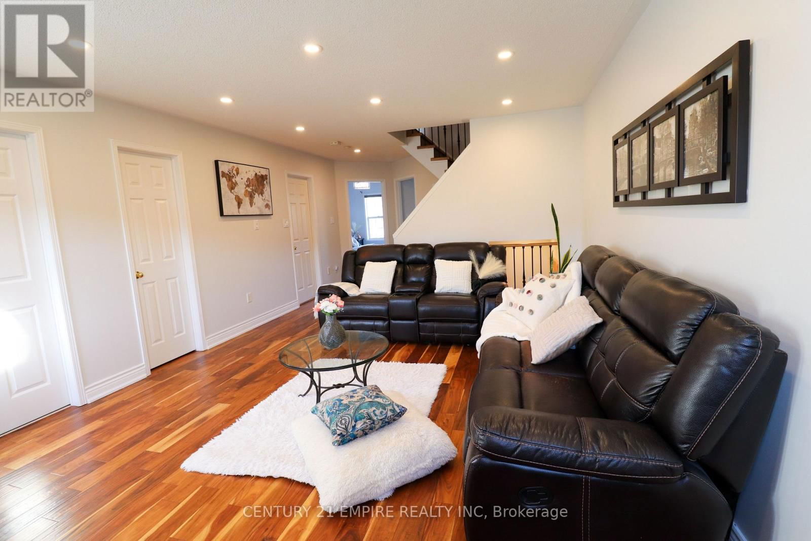 263 GATWICK DRIVE Image 24