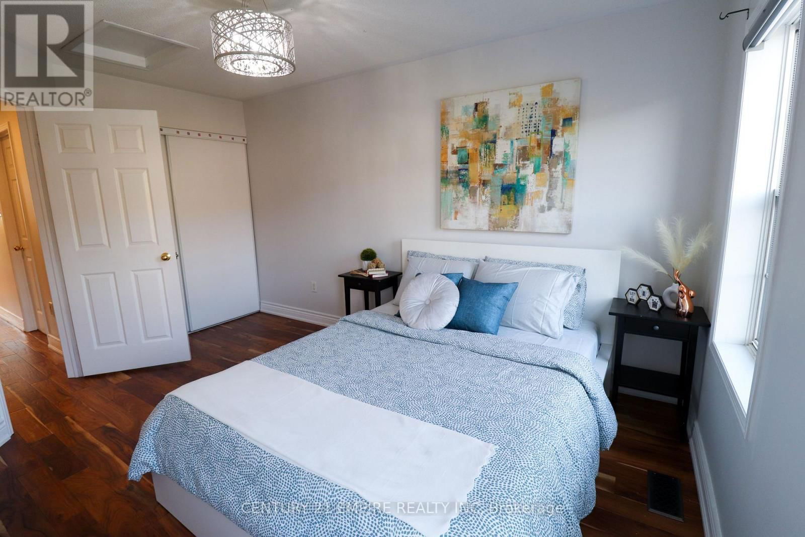 263 GATWICK DRIVE Image 32