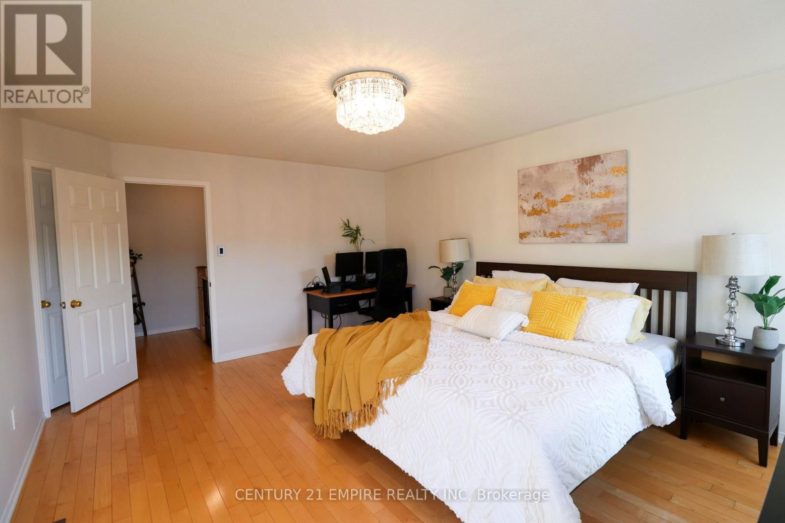263 GATWICK DRIVE Image 37