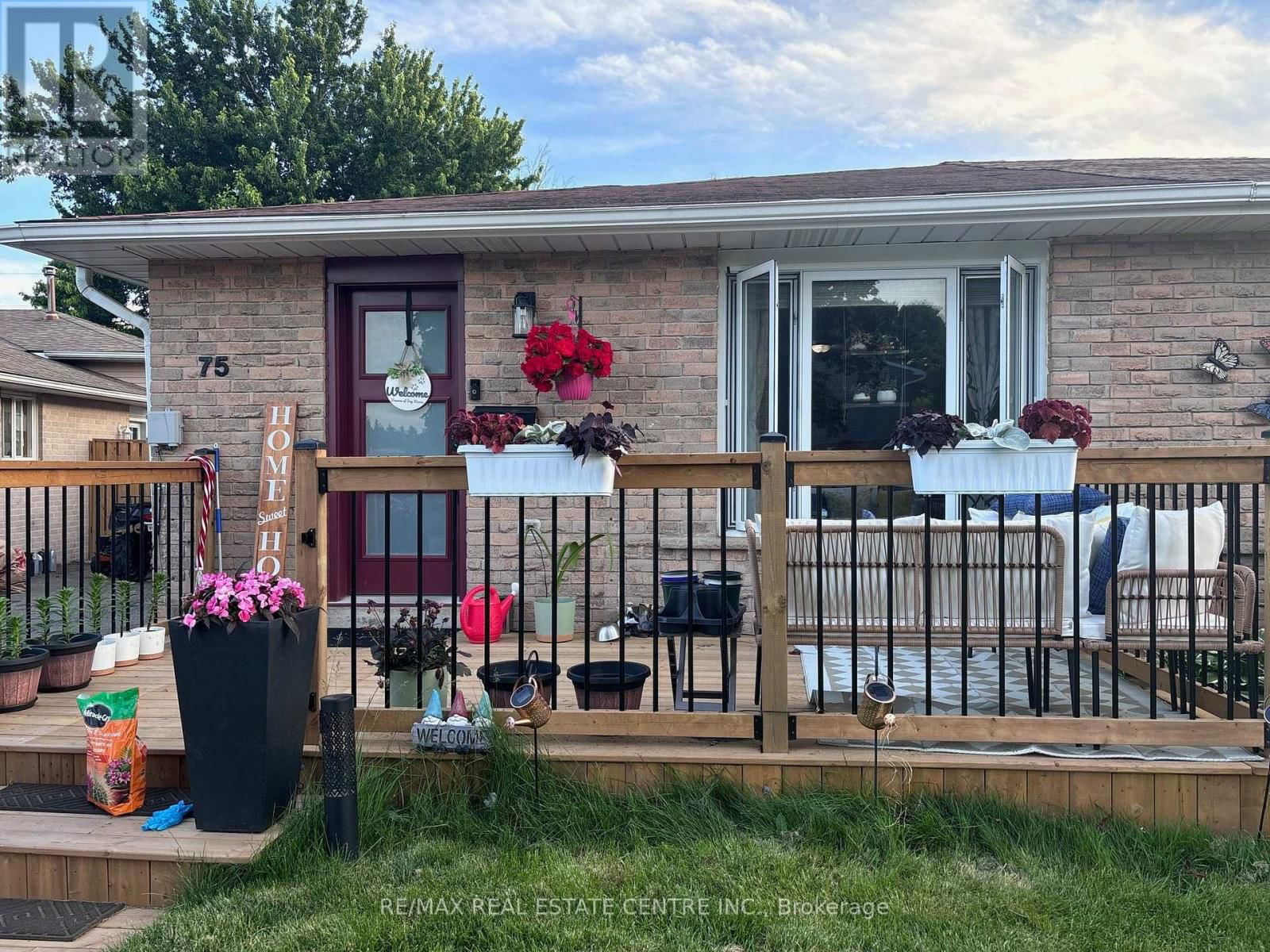 75 MANOR CRESCENT Image 31