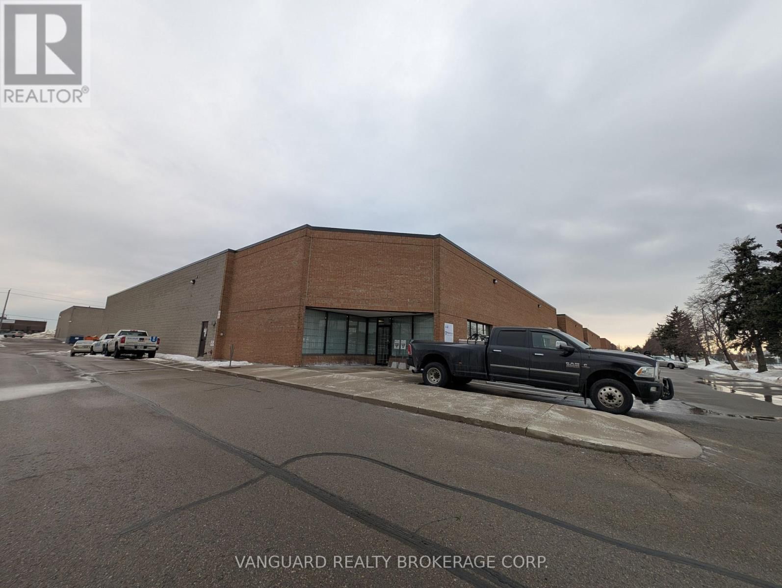 8 - 1750 COURTNEYPARK DRIVE Image 1