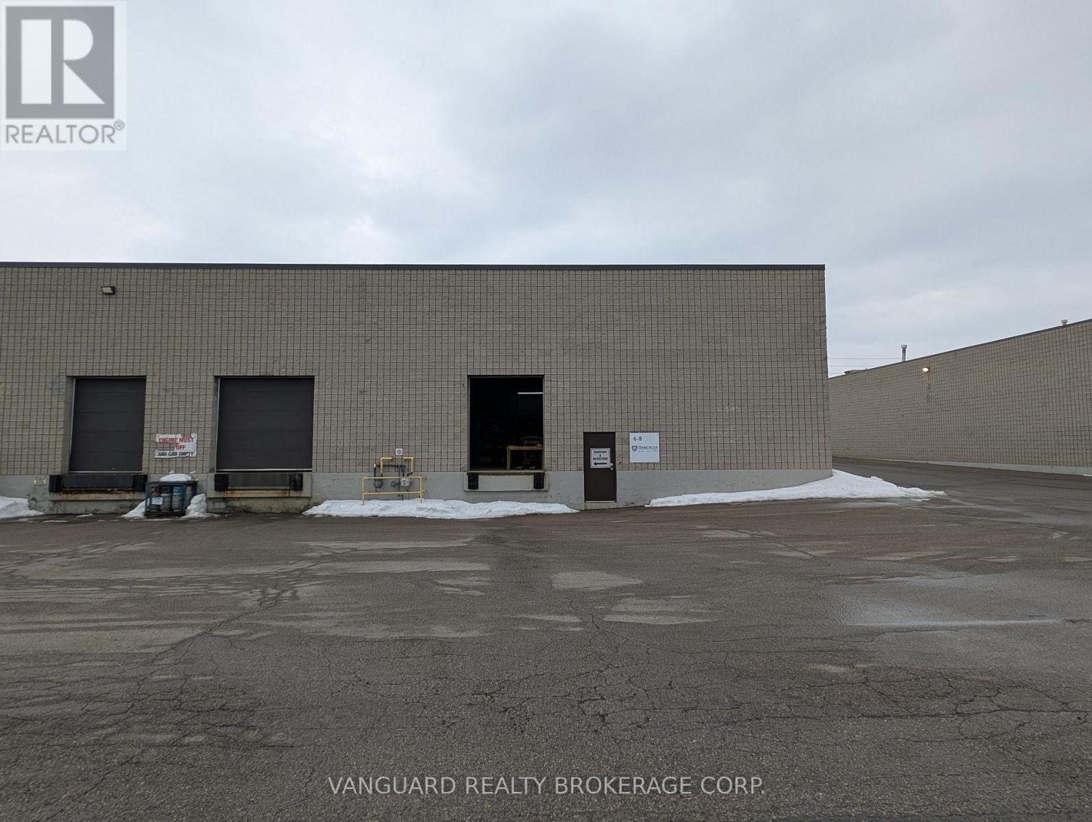 8 - 1750 COURTNEYPARK DRIVE Image 2