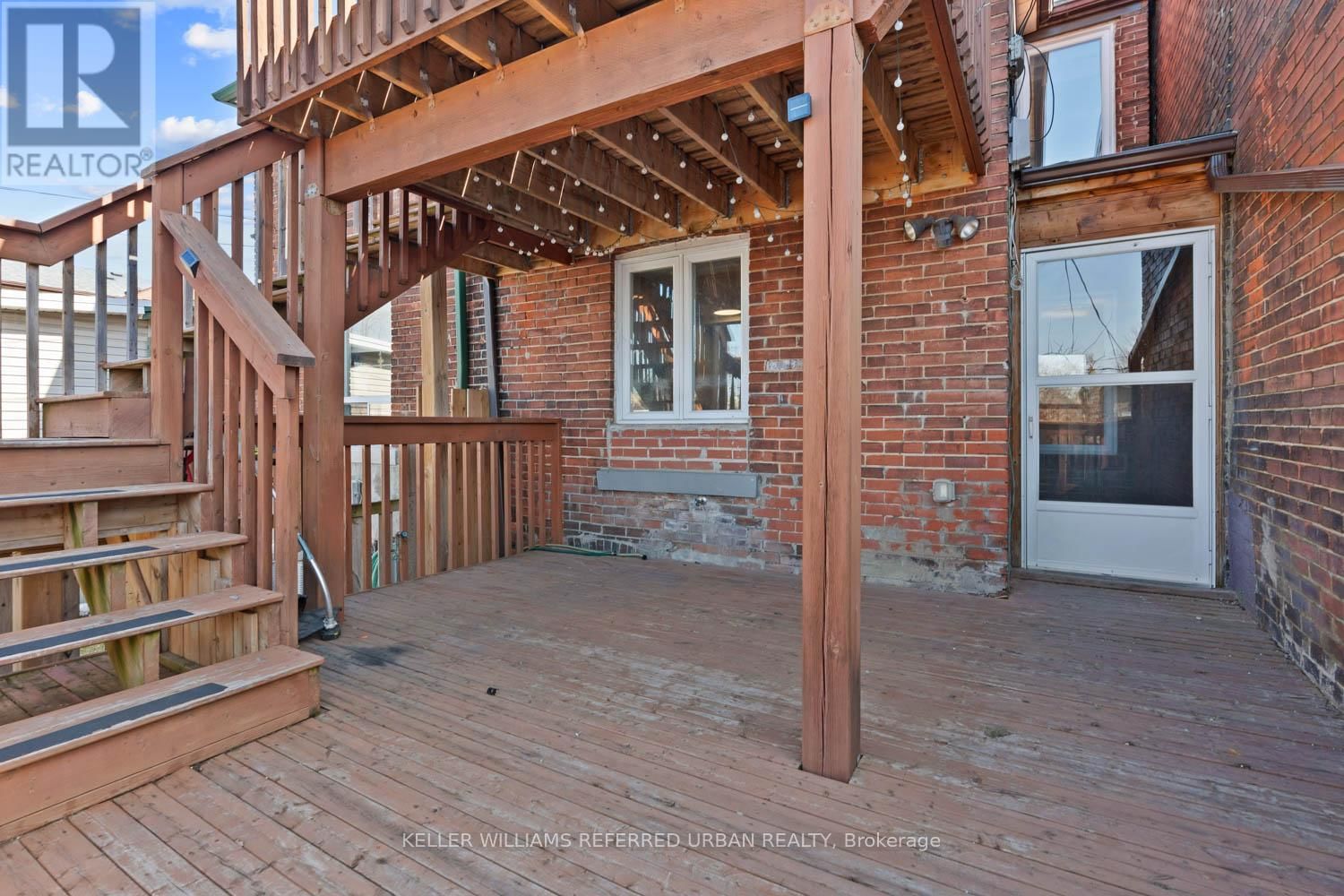 32 CASTLETON AVENUE Image 31