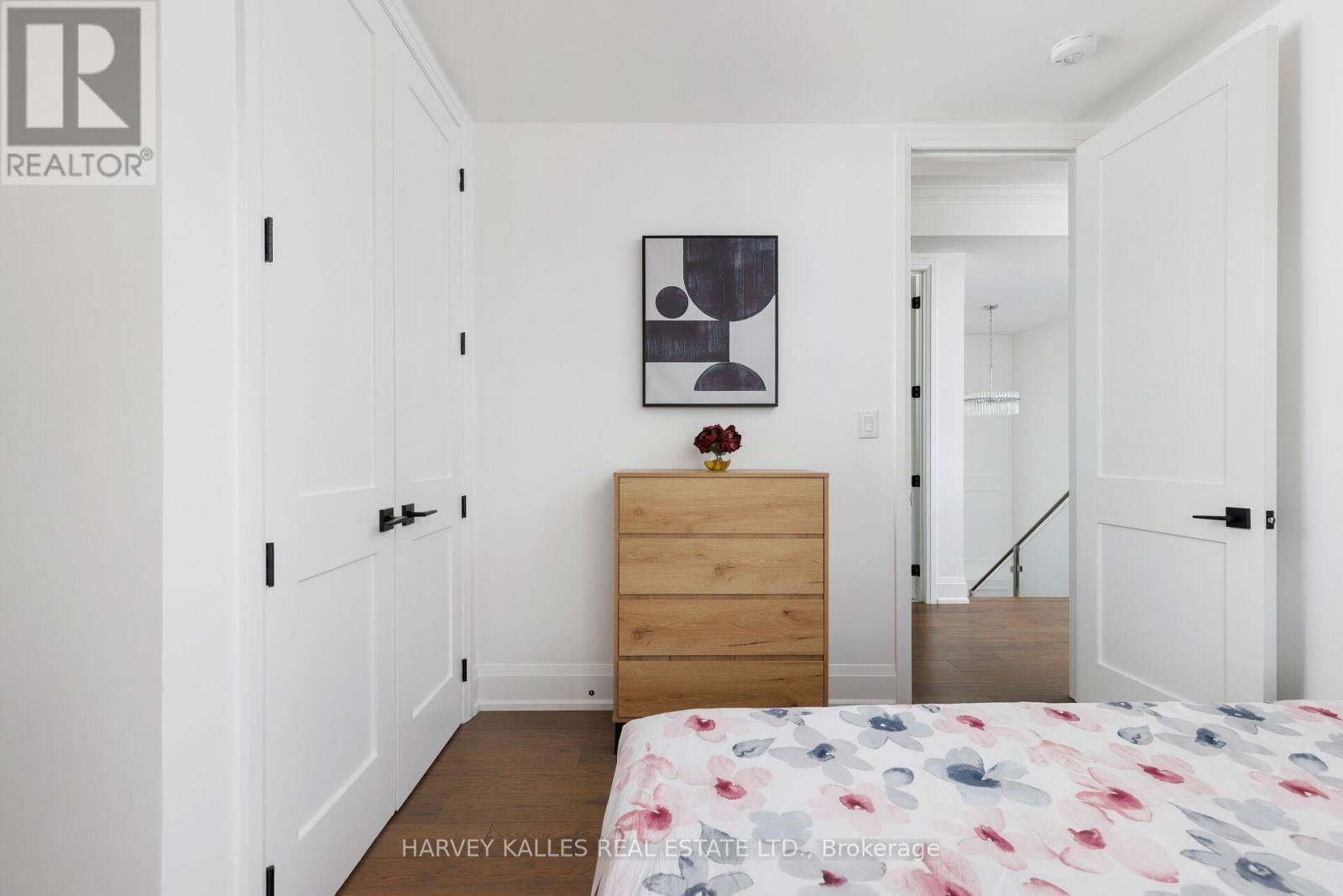 1 BENBOW ROAD Image 34