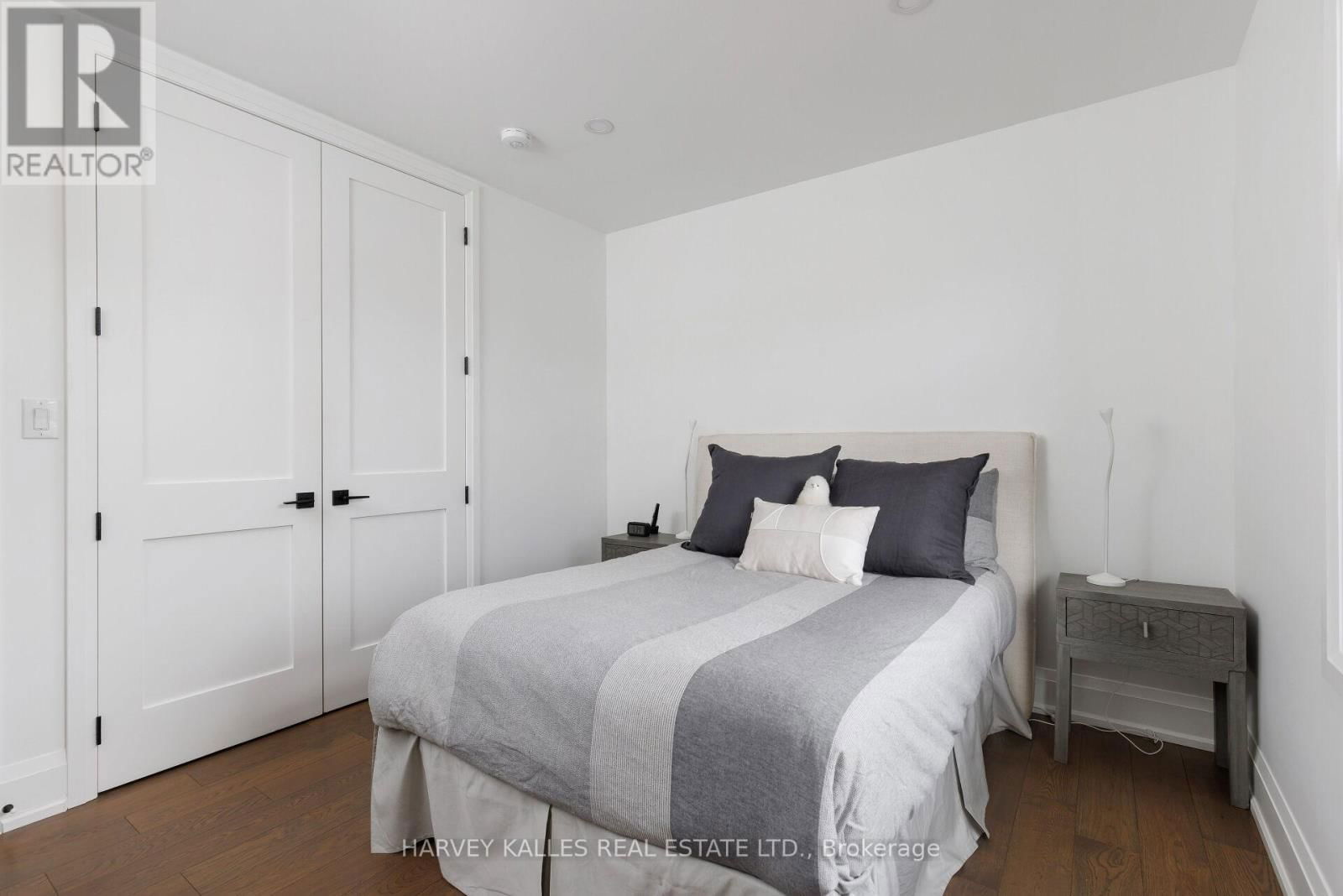 1 BENBOW ROAD Image 38