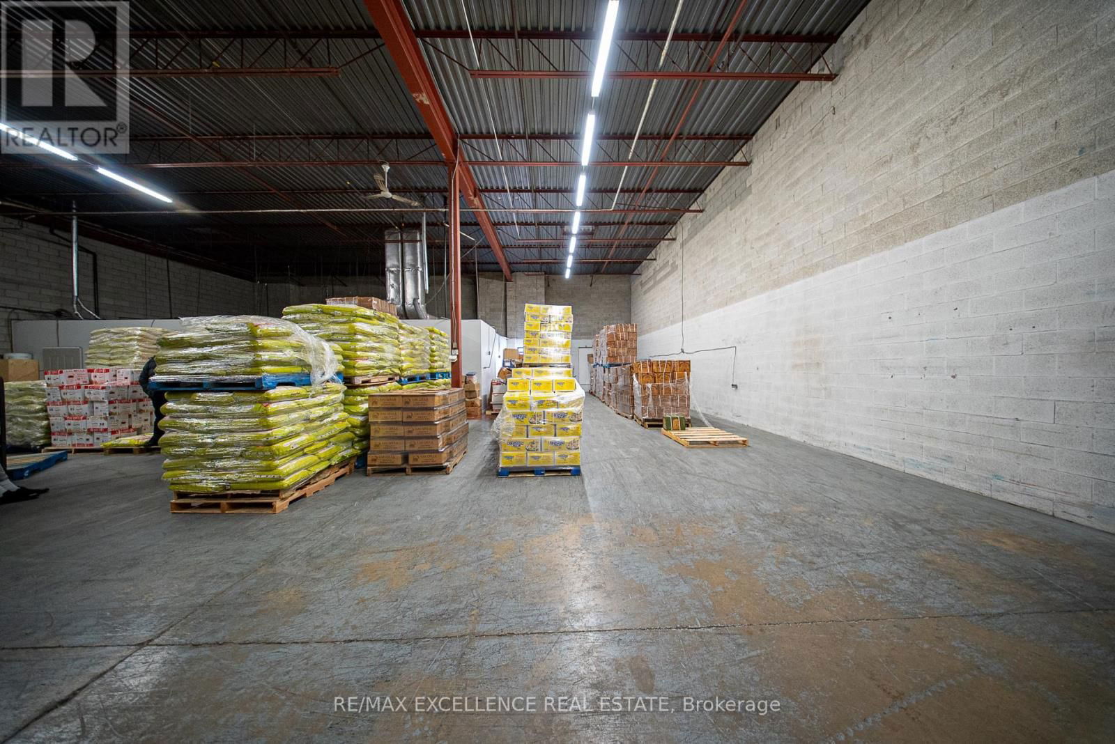 4-6 - 13 EDVAC DRIVE Image 3