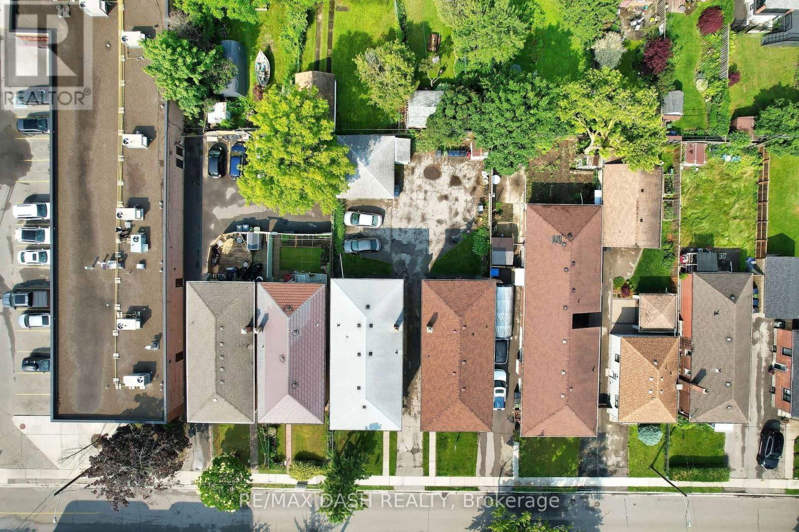 8 NINETEENTH STREET Image 19