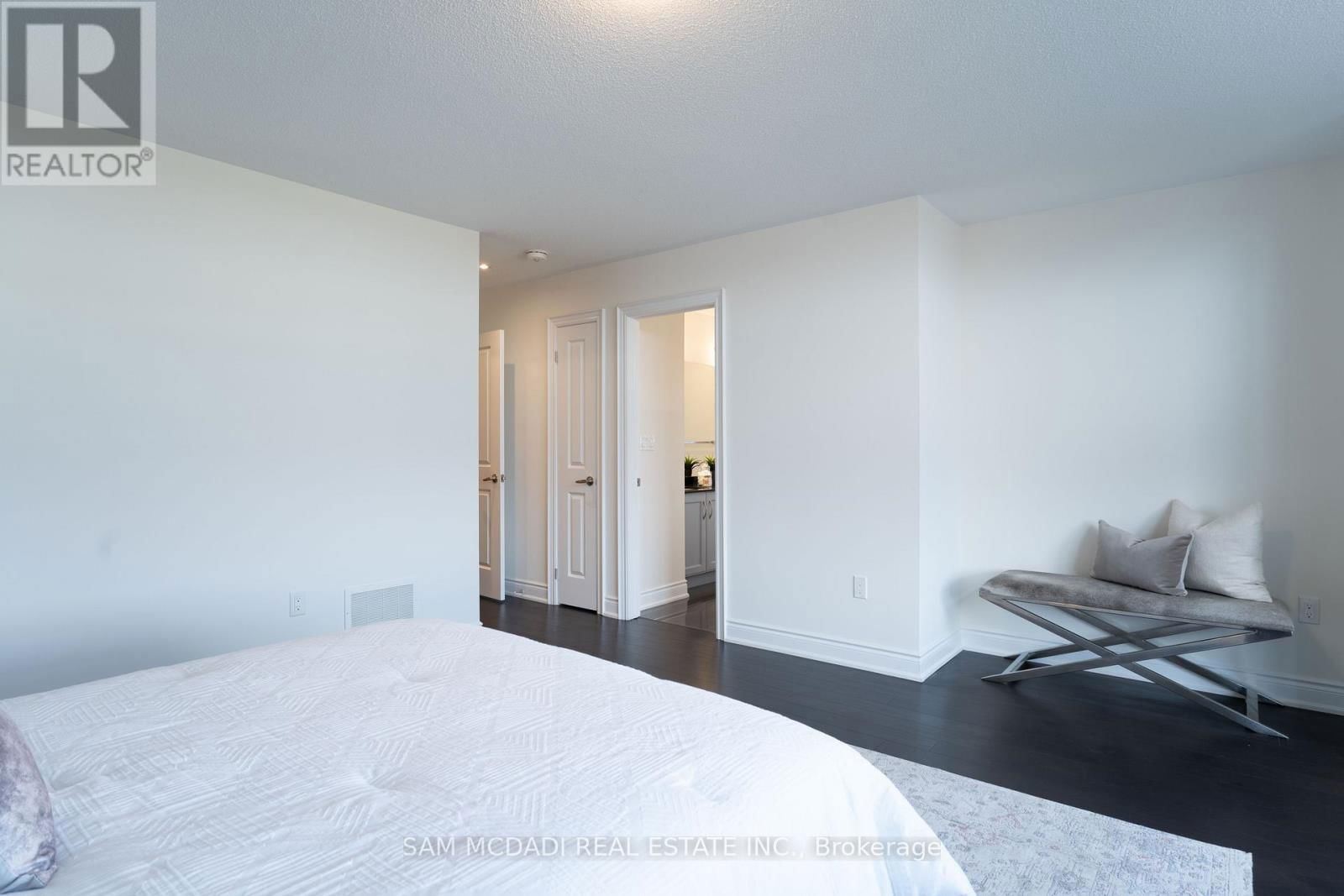 56 WORKGREEN PARK WAY Image 19