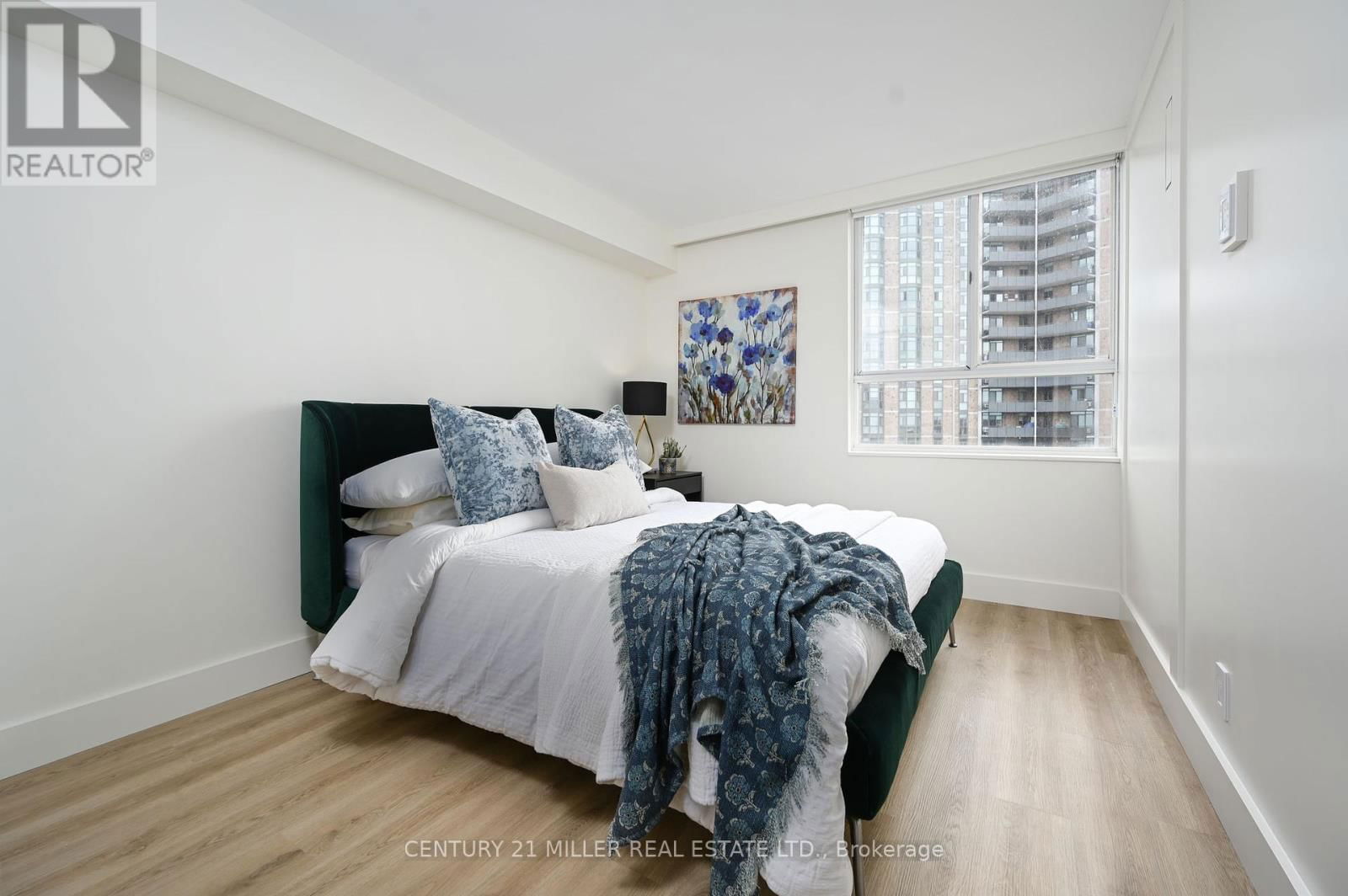 902 - 5280 LAKESHORE ROAD Image 19