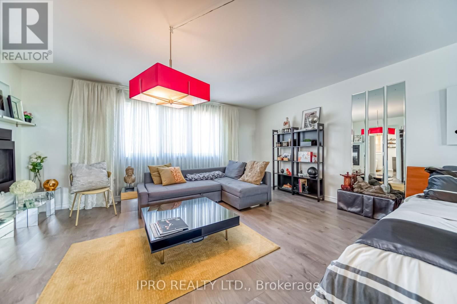 294 VALERMO DRIVE Image 13