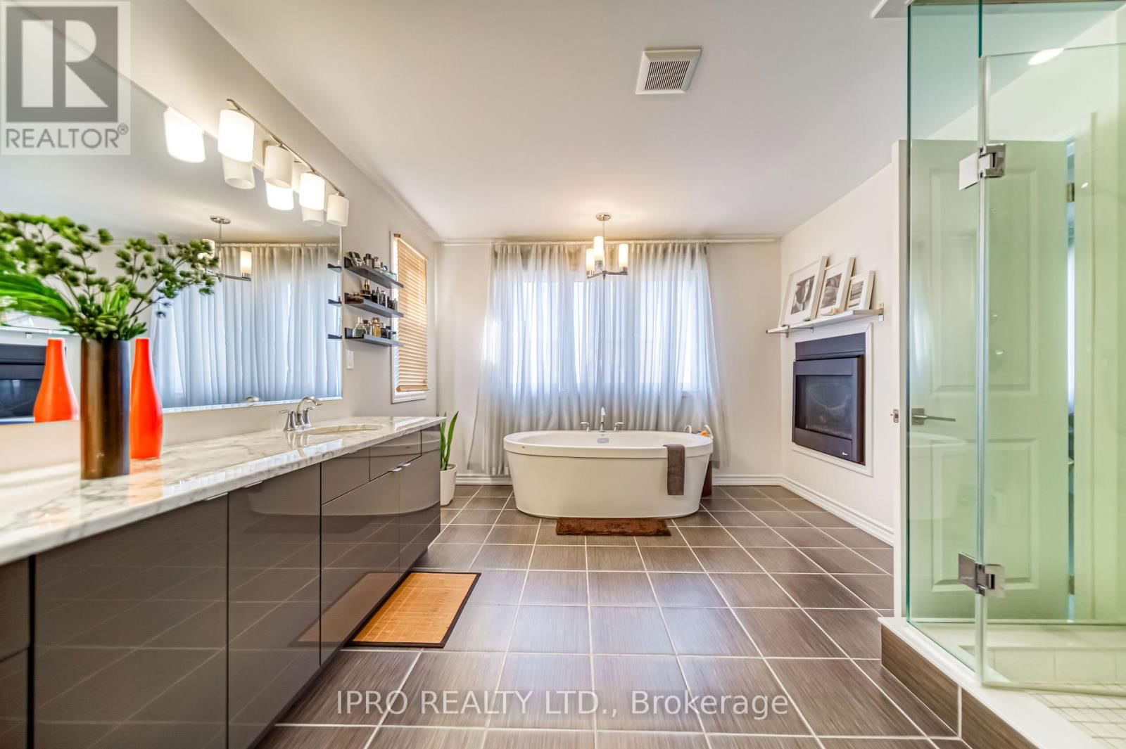 294 VALERMO DRIVE Image 15