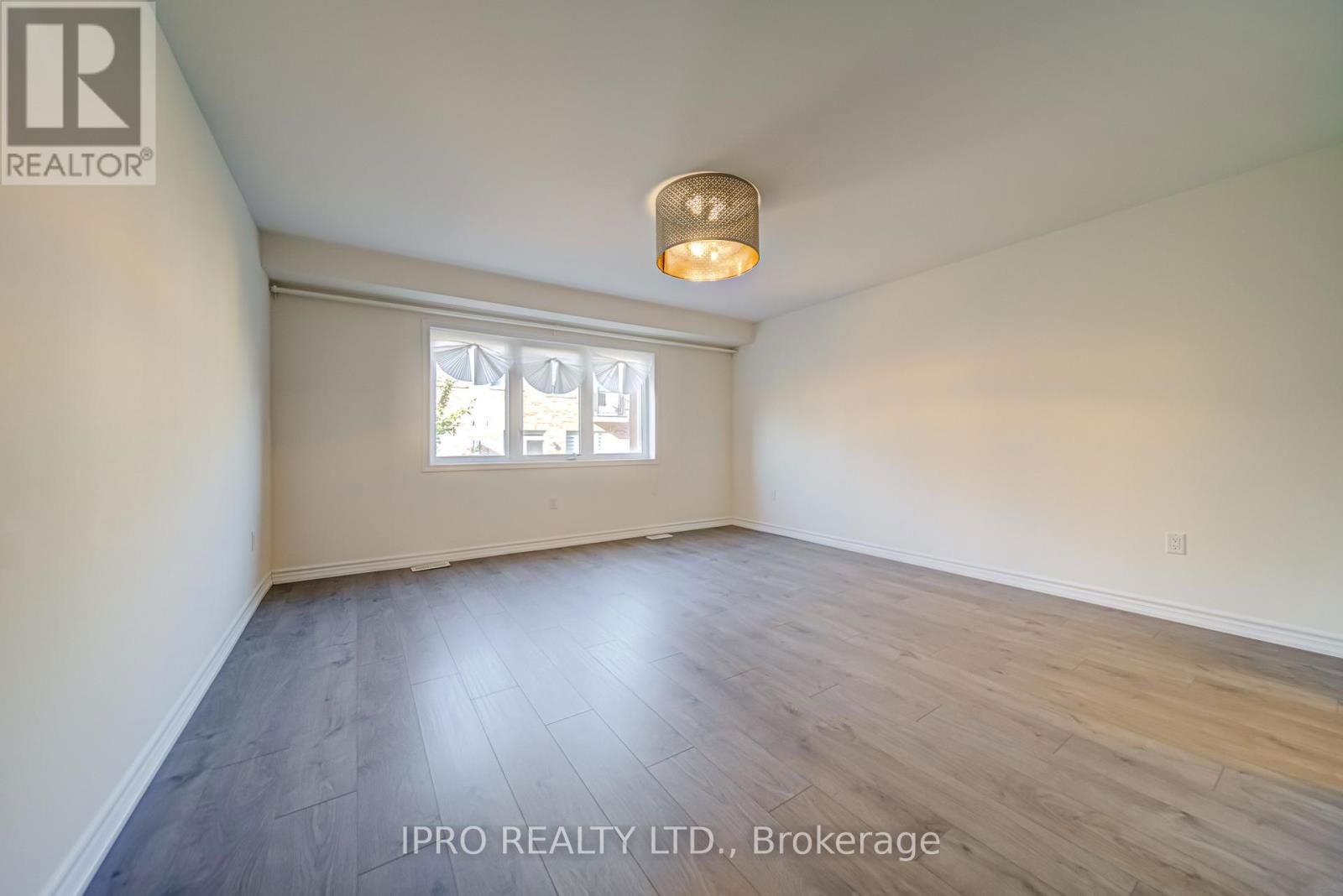 294 VALERMO DRIVE Image 23